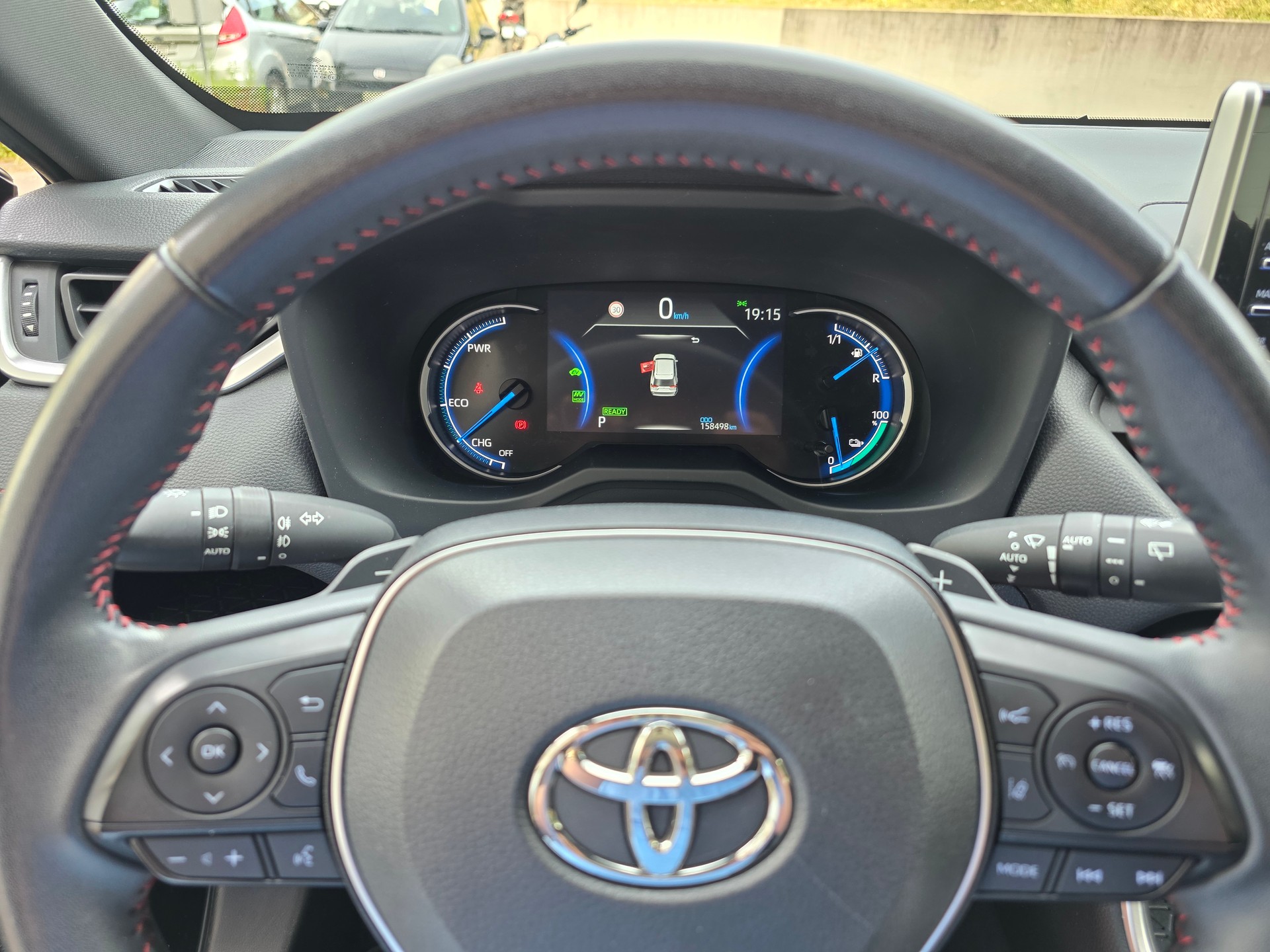 TOYOTA RAV-4 2.5 PHEV Premium e-CVT 4WD-image-5