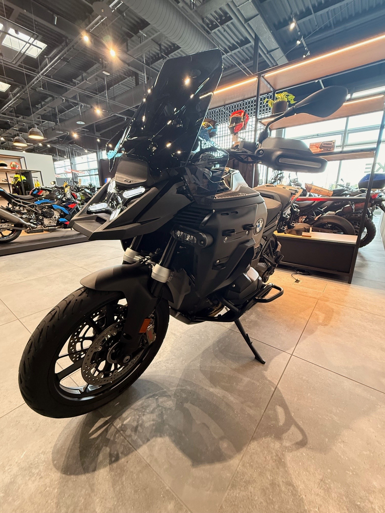 BMW R 1300 GS Adventure-image-10