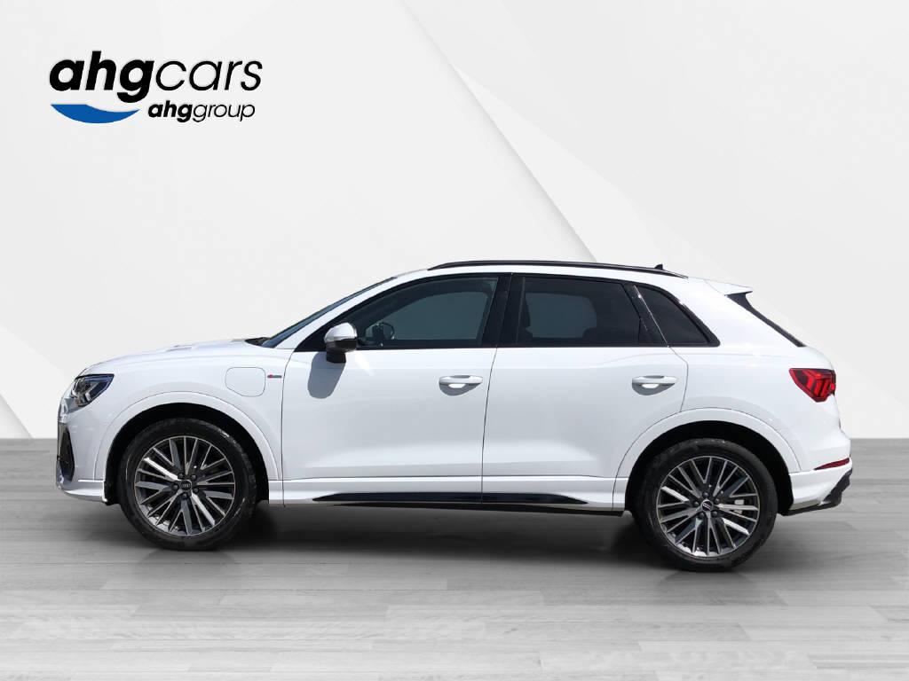 AUDI Q3 1.4 45 TFSI e S line Attraction S-Tronic-showroom-element-1