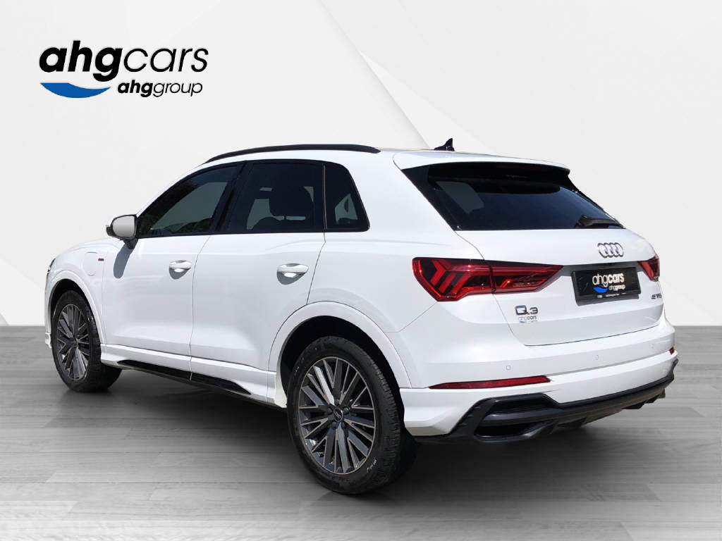 AUDI Q3 1.4 45 TFSI e S line Attraction S-Tronic-showroom-element-2