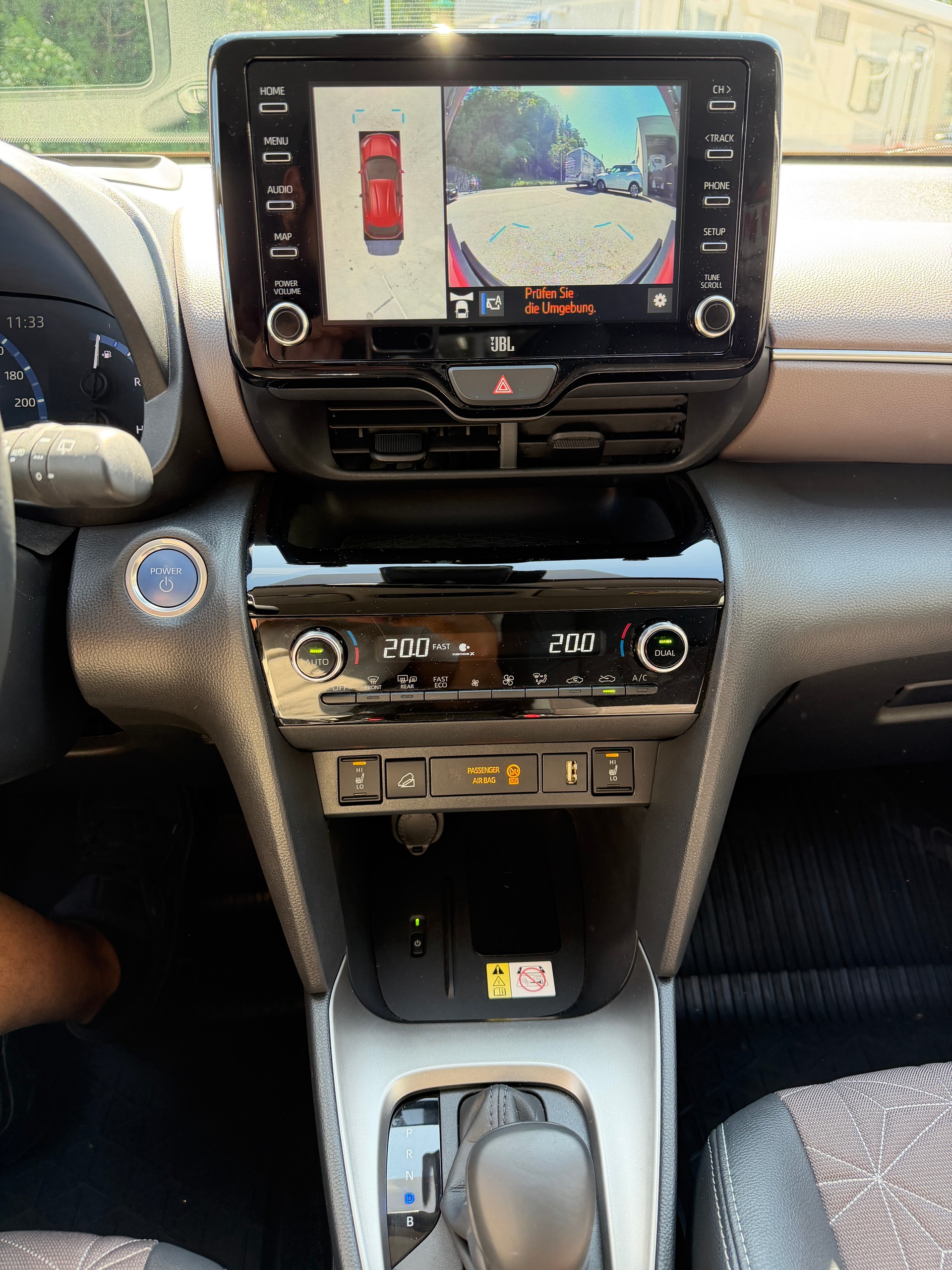 TOYOTA Yaris Cross 1.5 Elegant e-CVT AWDi-image-15