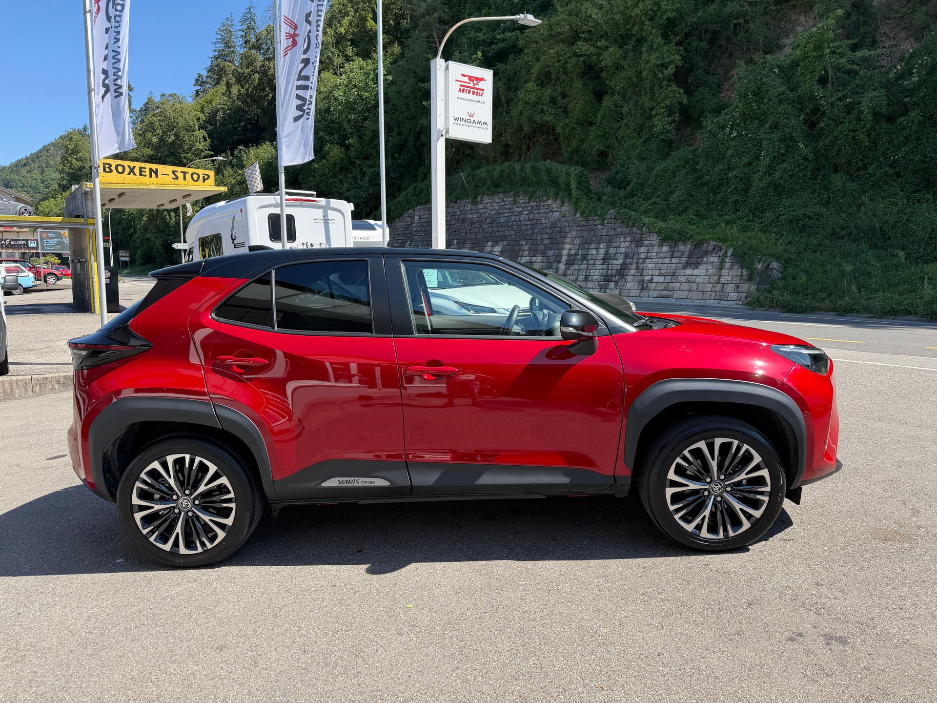 TOYOTA Yaris Cross 1.5 Elegant e-CVT AWDi-image-5