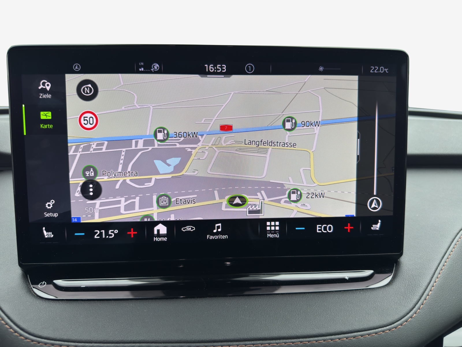 SKODA Enyaq iV 60-image-15