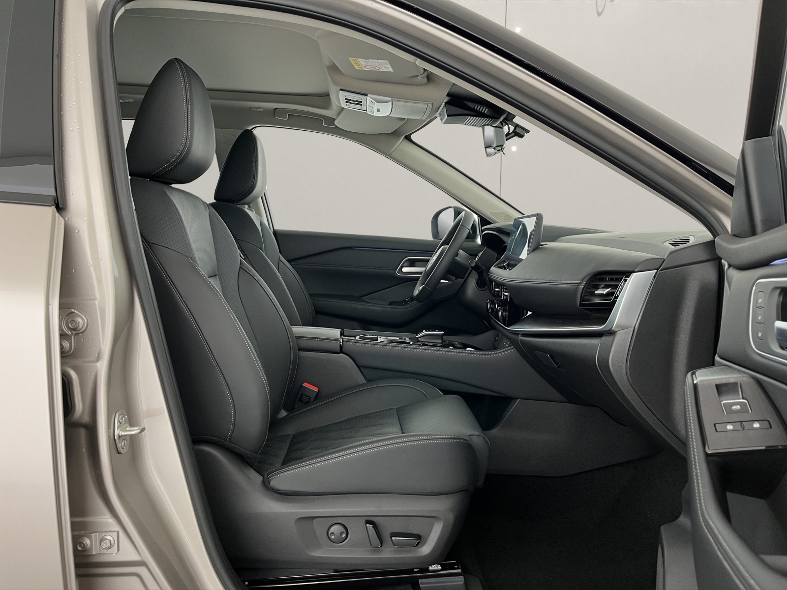 NISSAN X-Trail 1.5 VC-T Tekna+ e-4orce-image-15