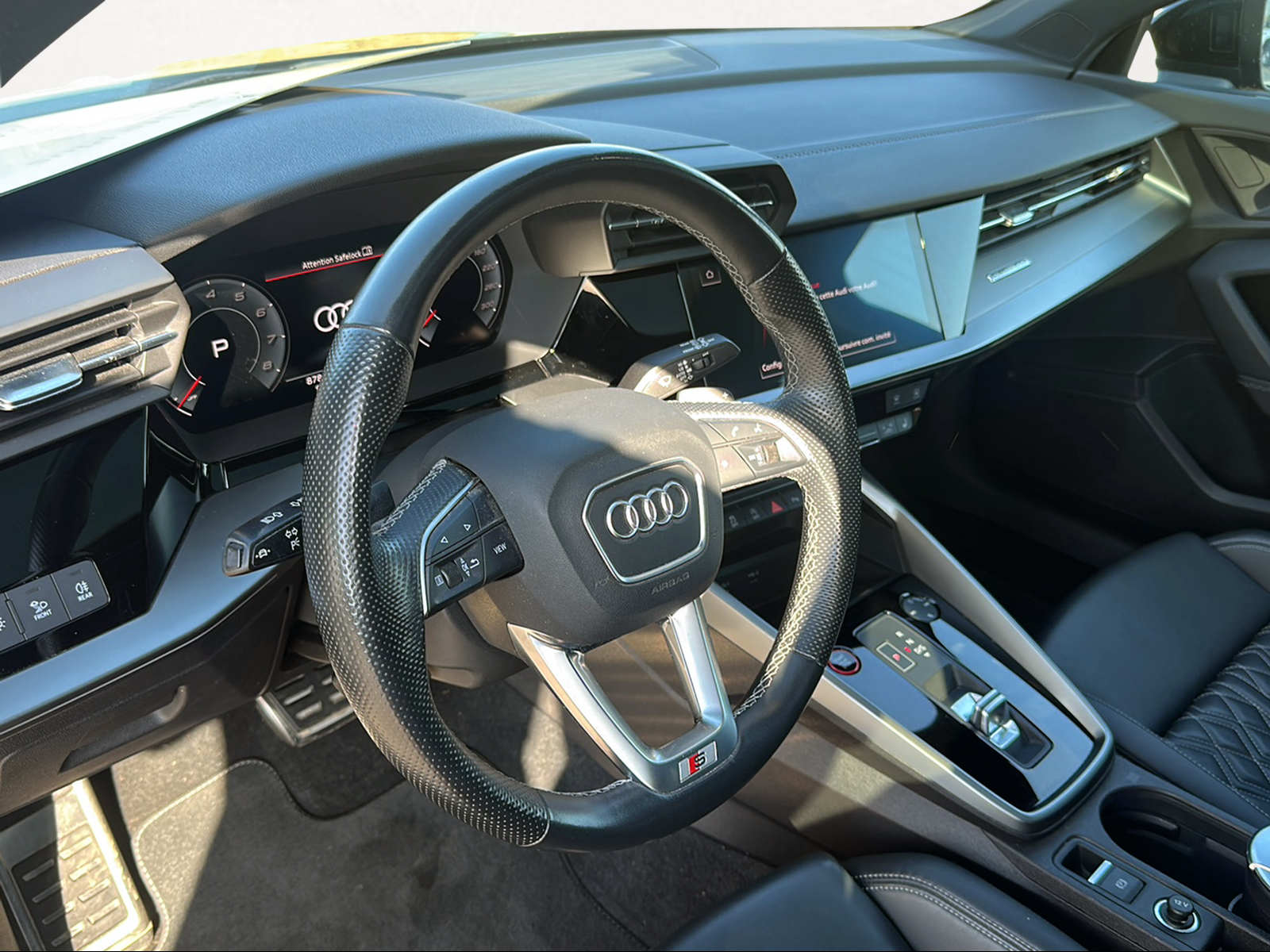 AUDI S3 Sportback 2.0 TFSI quattro S-tronic-image-2