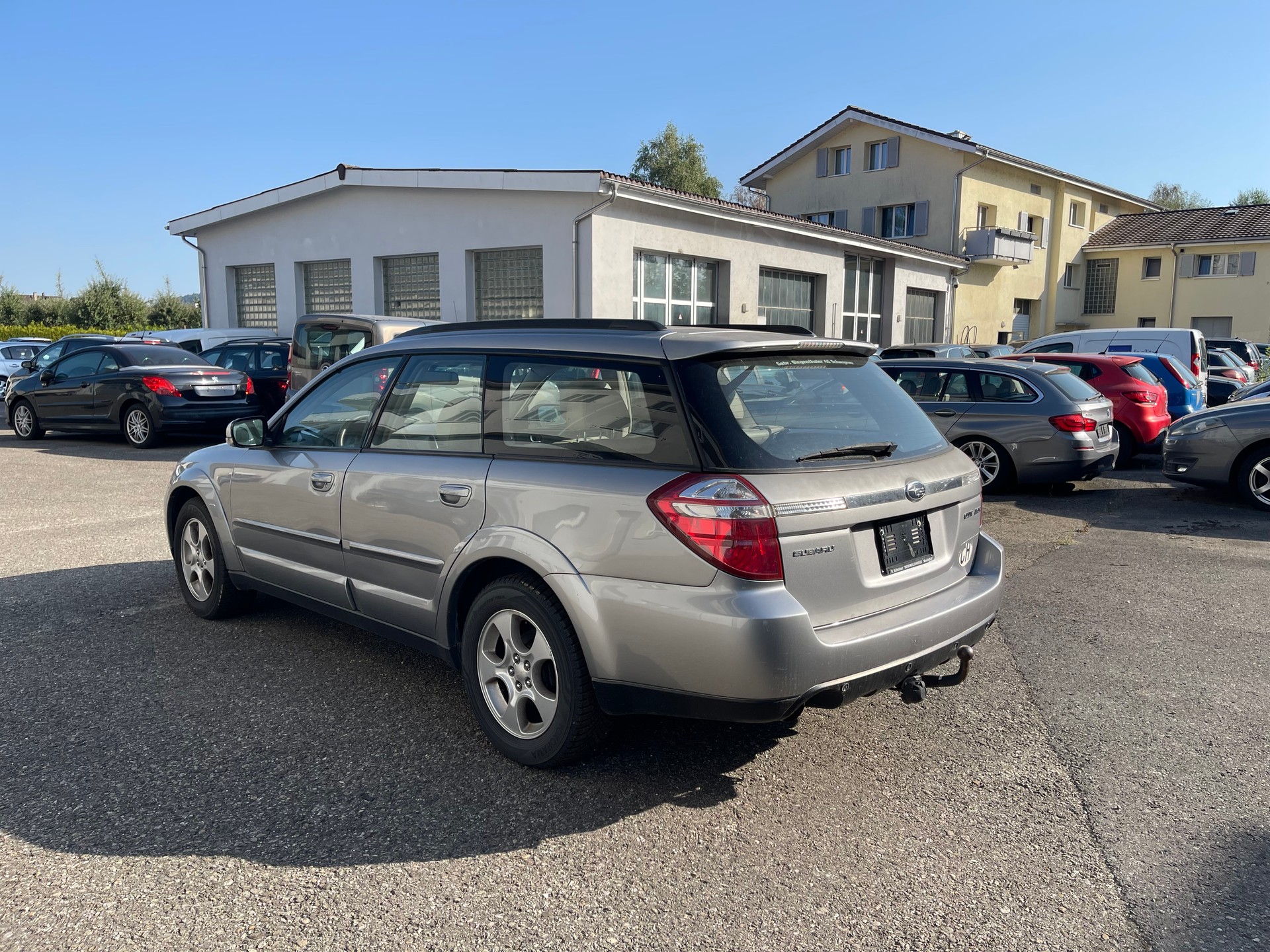 SUBARU Outback 3.0R AWD Exec. Automatic-image-2
