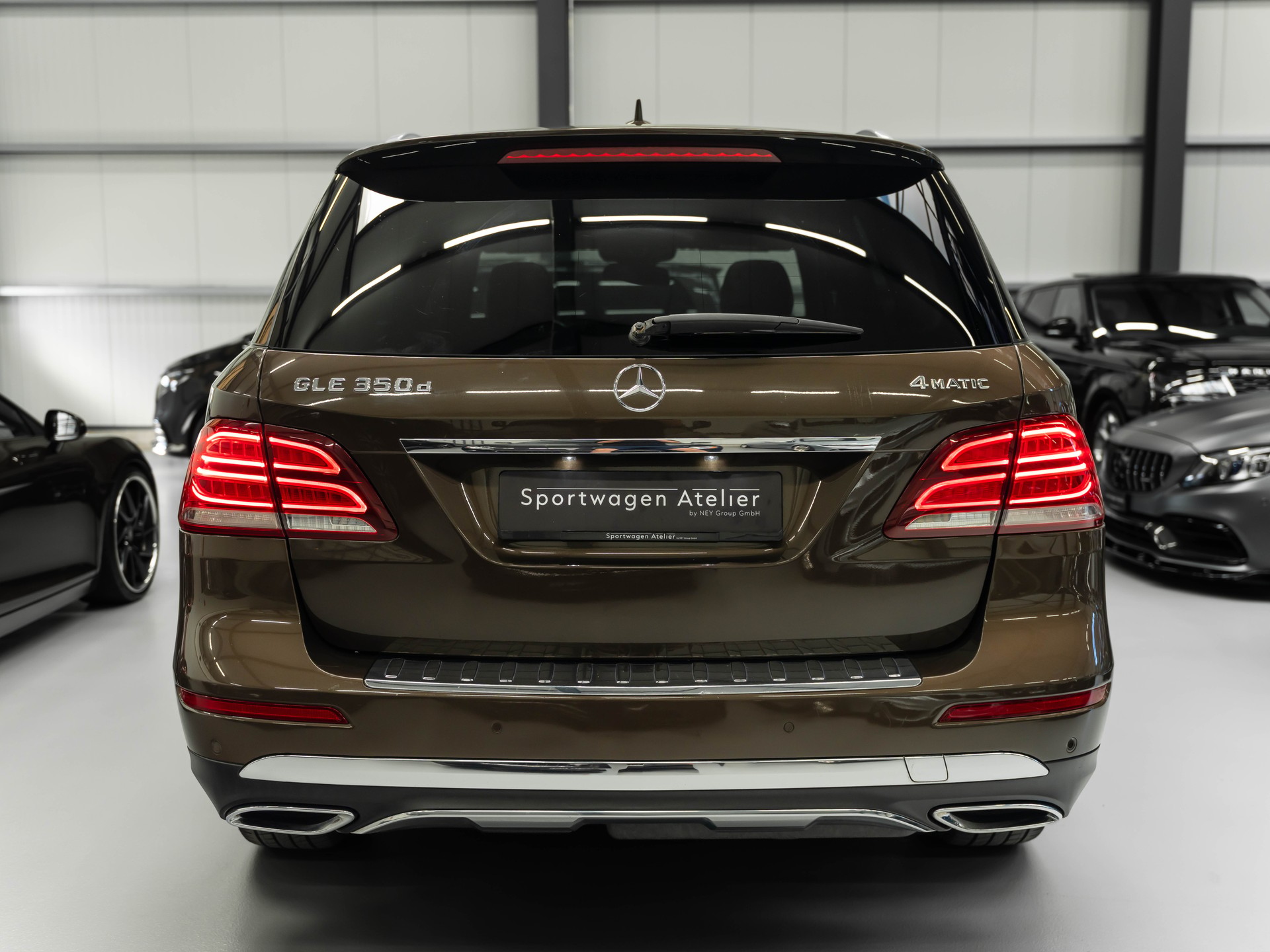 MERCEDES-BENZ GLE 350 d 4Matic 9G-Tronic-showroom-element-2