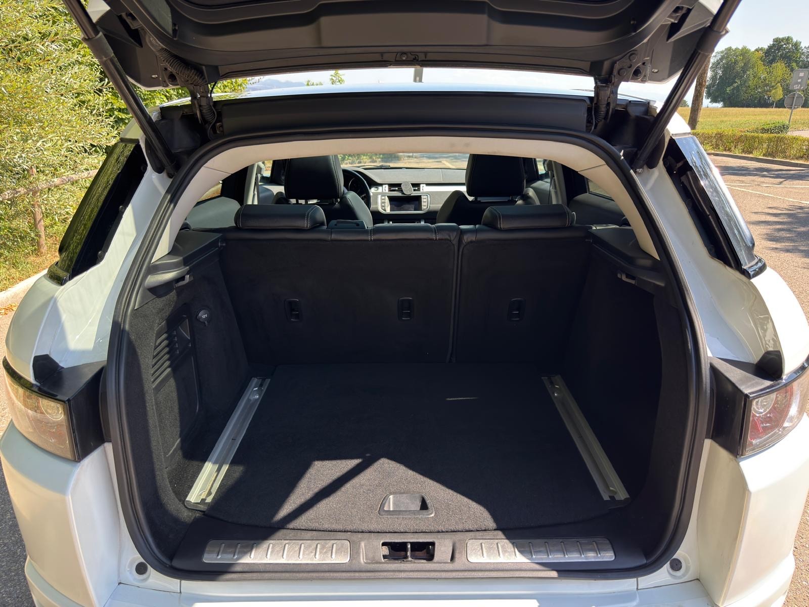 LAND ROVER 2.0 Si4 Dynamic-image-5