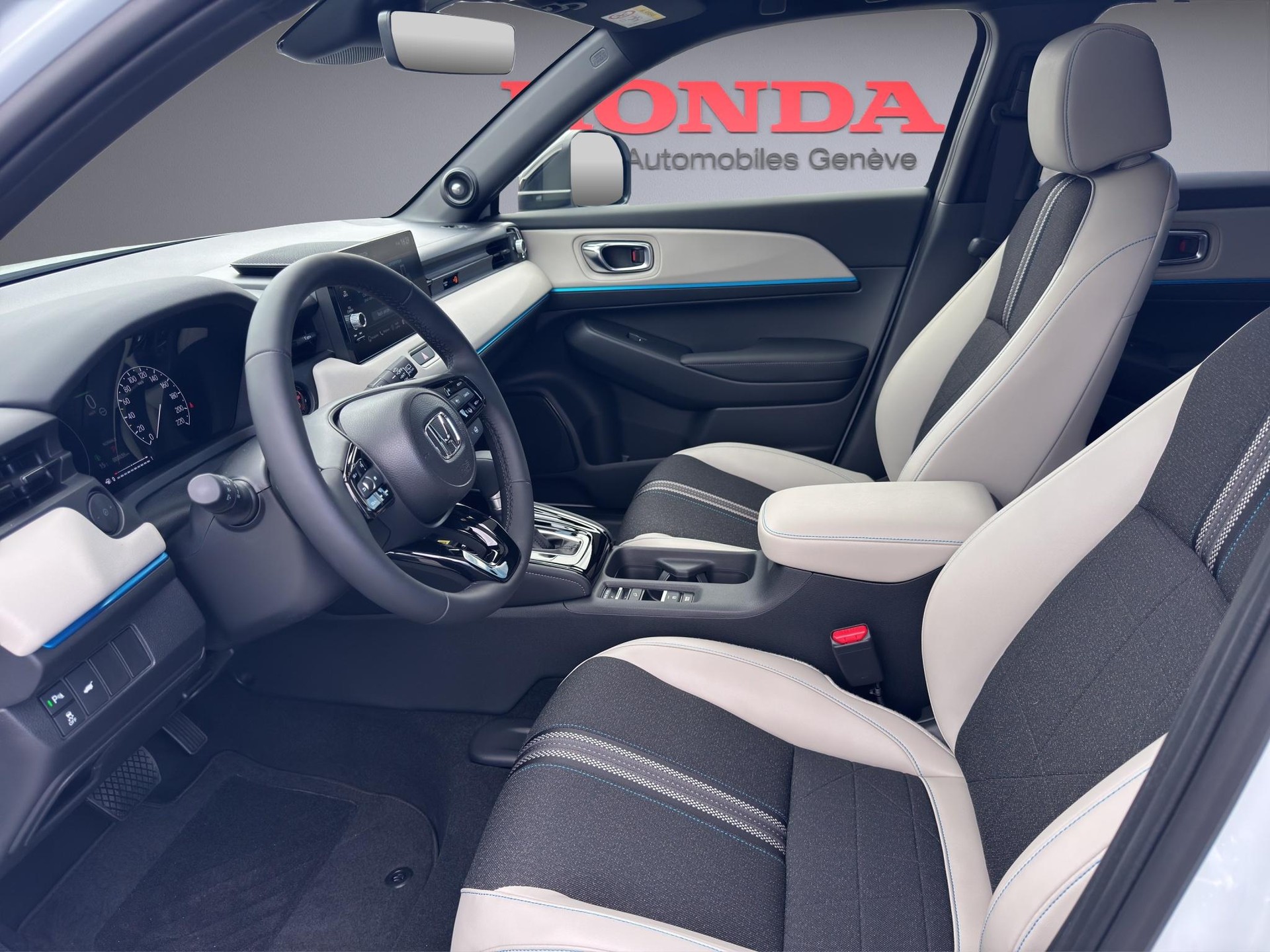 HONDA HR-V 1.5 i-MMD Advance Style-image-11
