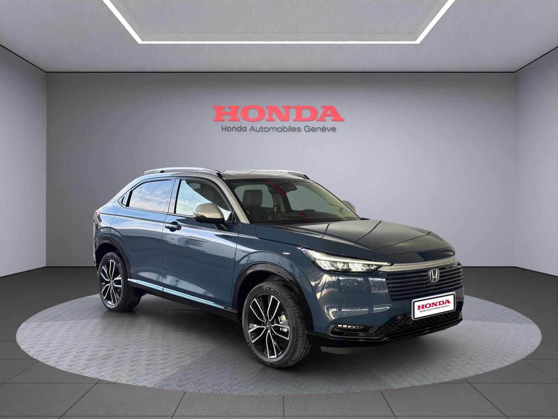 HONDA HR-V 1.5 i-MMD Advance Style-image-1