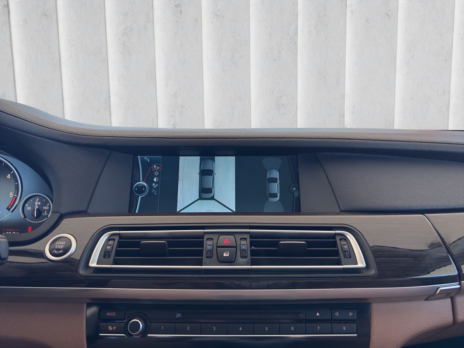 BMW 740 d xDrive-image-14