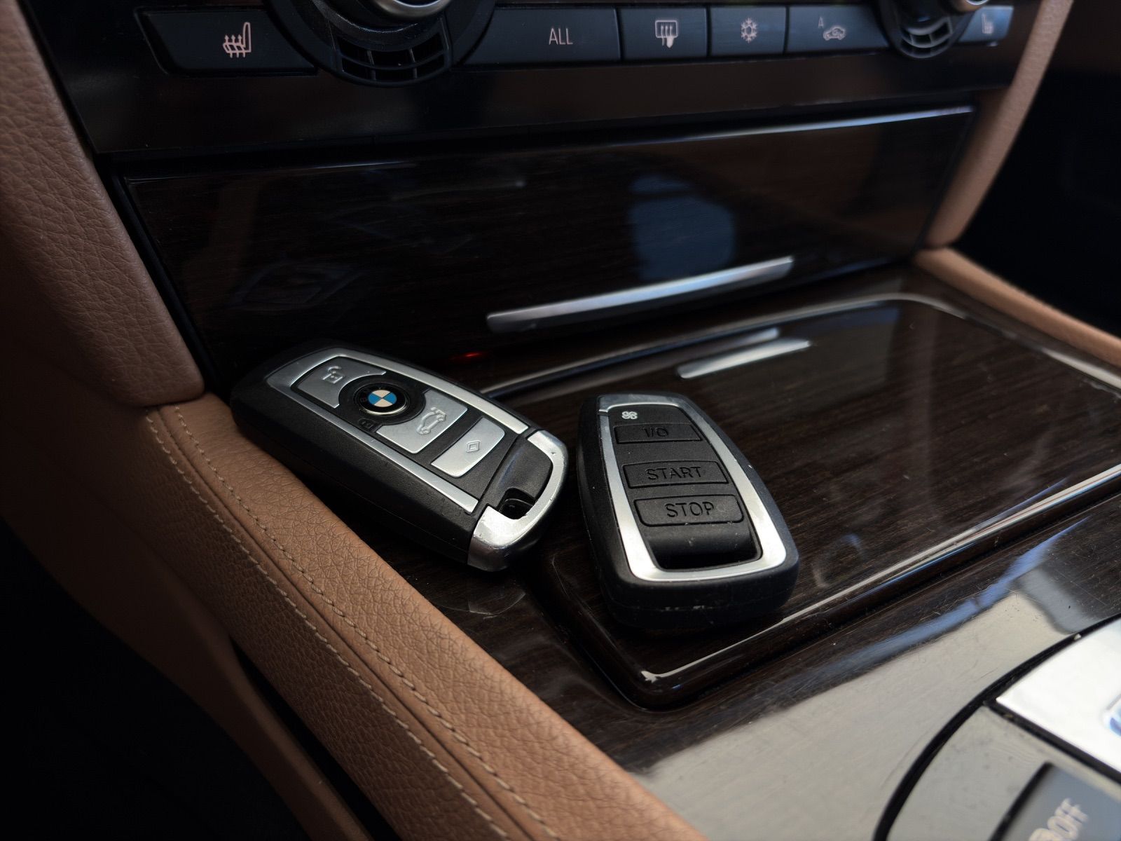 BMW 740 d xDrive-image-19
