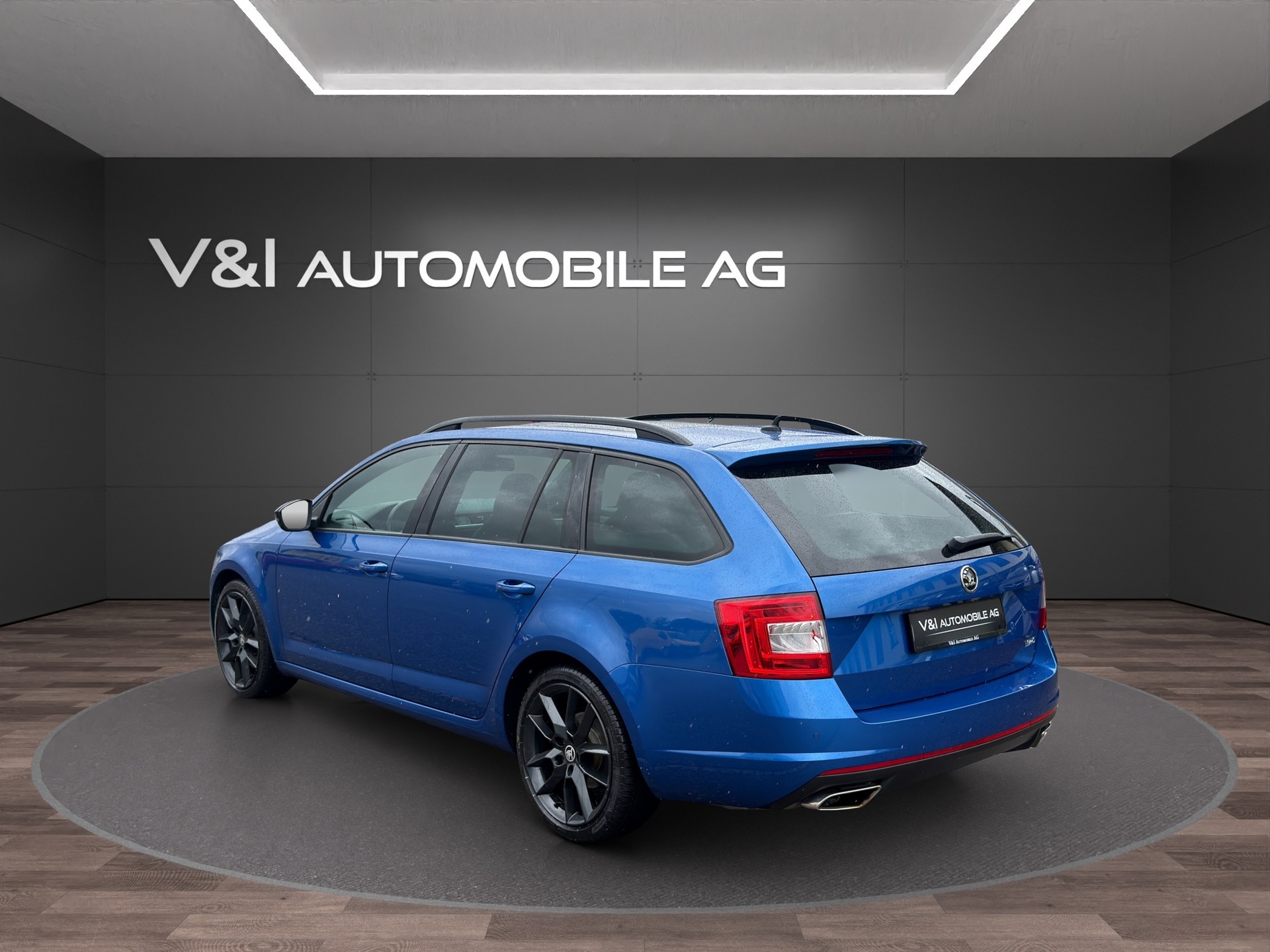SKODA Octavia Combi 2.0 TDI RS 4x4 DSG-image-4
