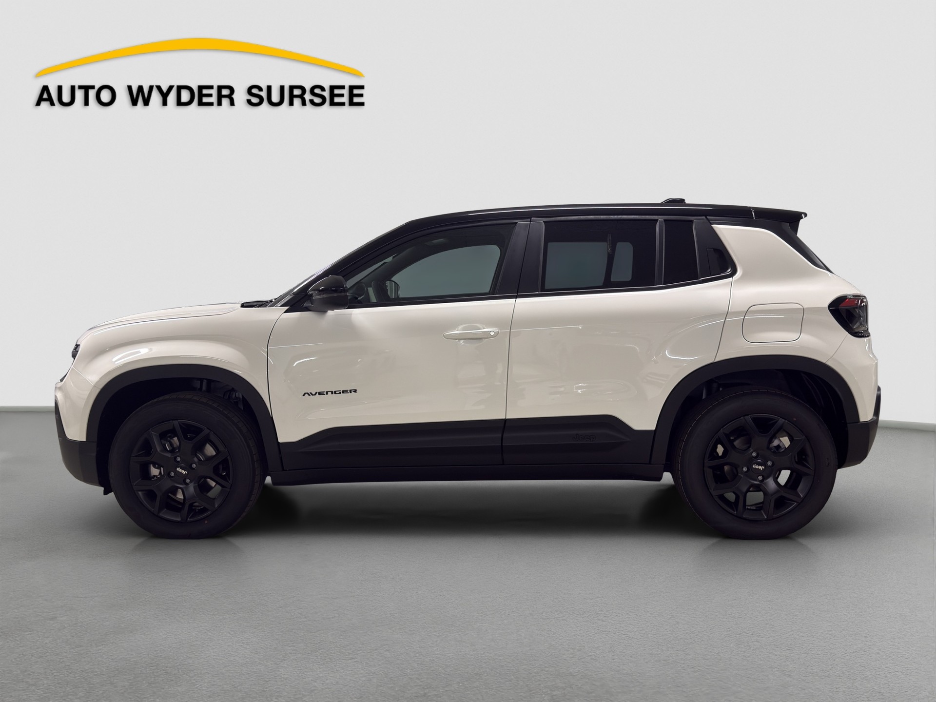 JEEP Avenger 1.2 MHEV Black Edition-image-2
