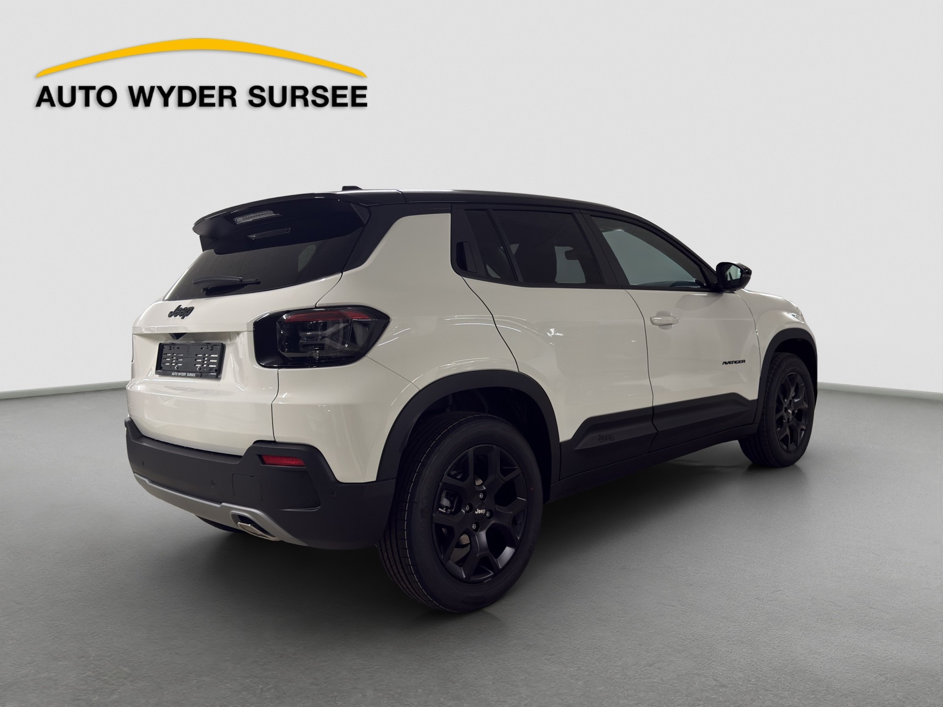 JEEP Avenger 1.2 MHEV Black Edition-image-5