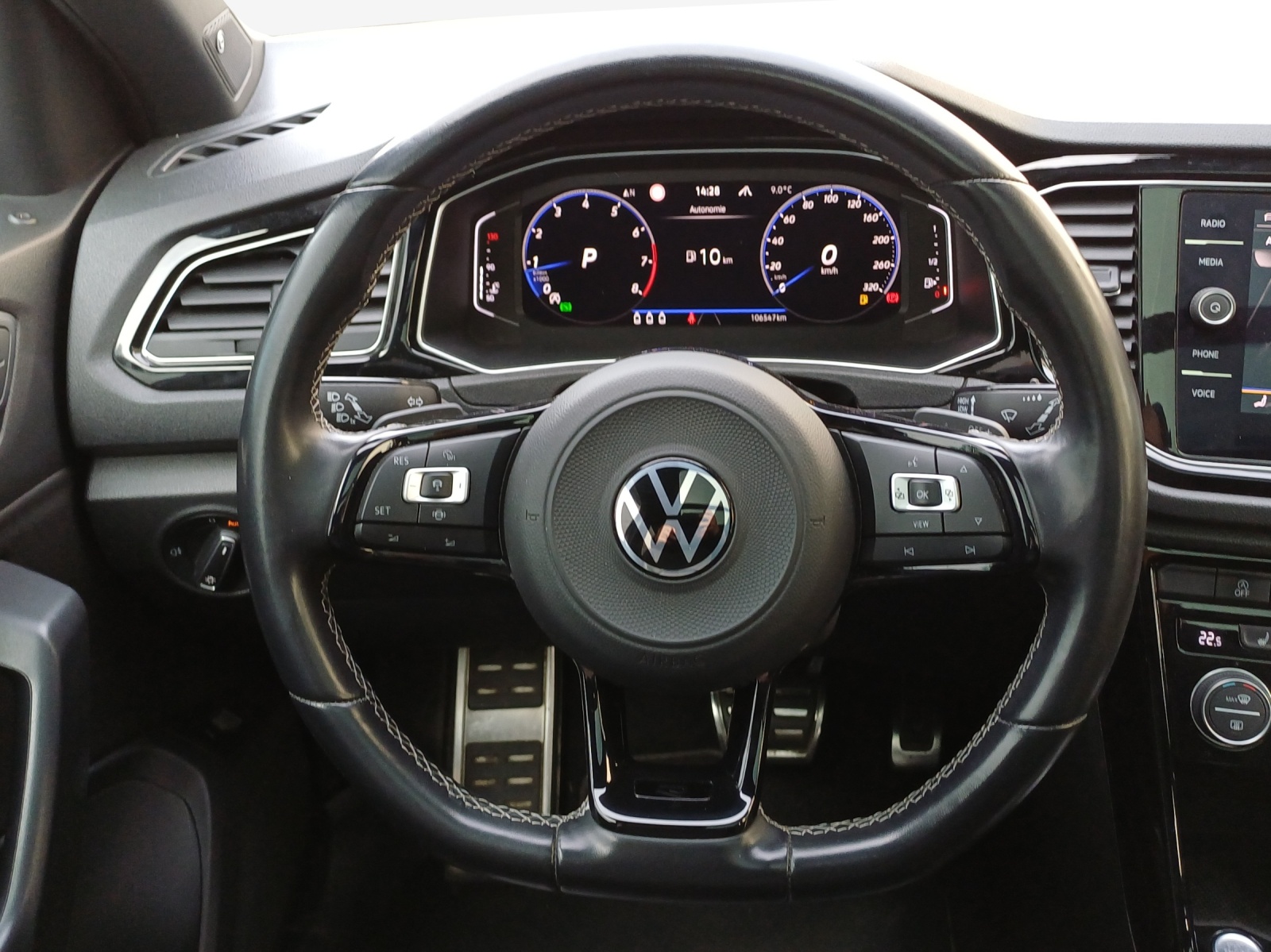 VW T-Roc 2.0 TSI R DSG 4Motion-image-9