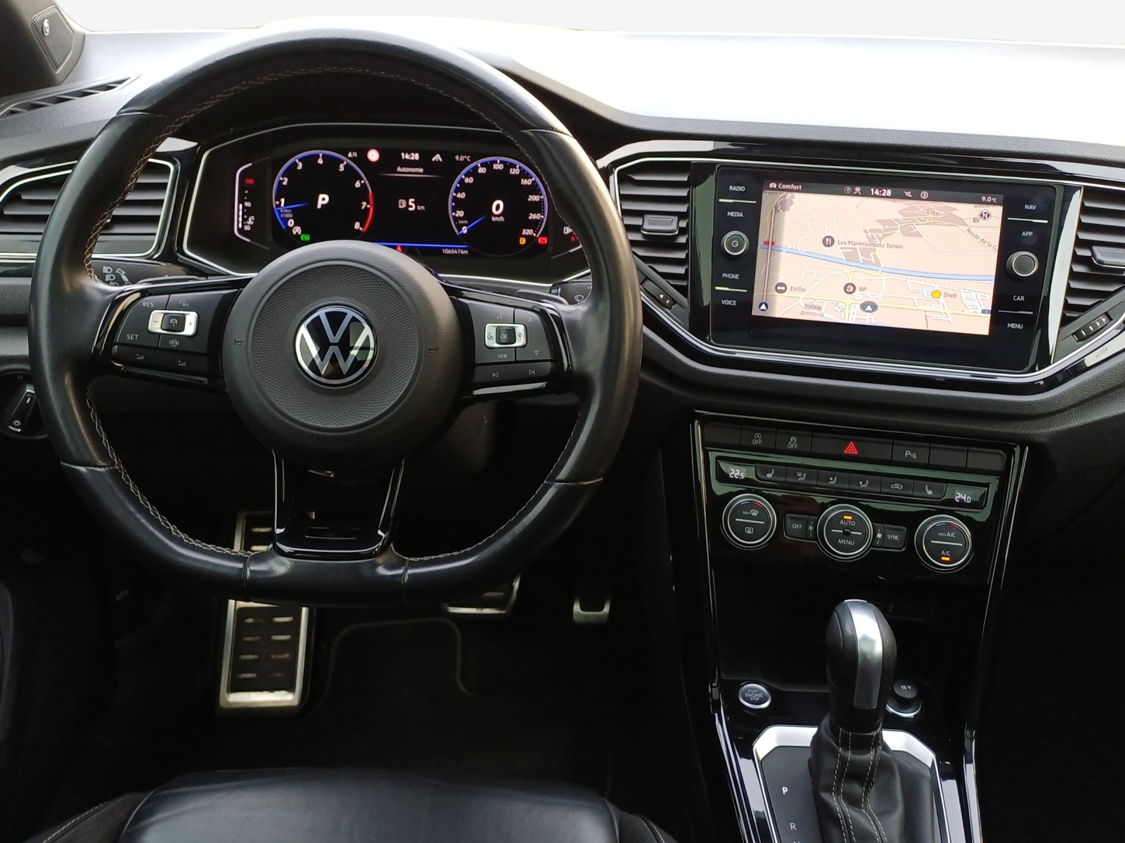 VW T-Roc 2.0 TSI R DSG 4Motion-image-8