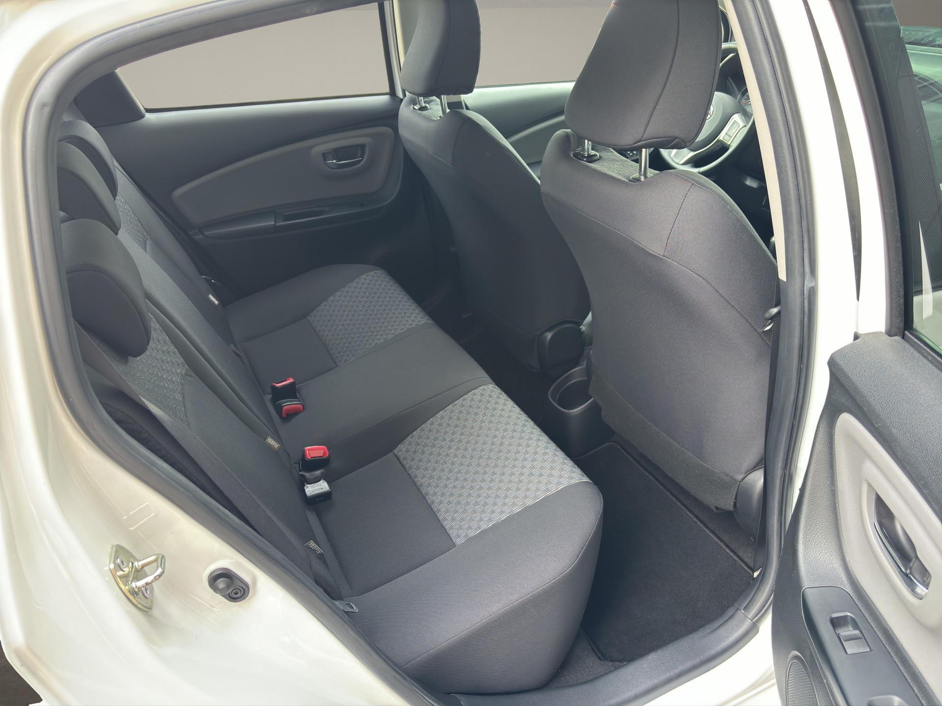 TOYOTA Yaris 1.33 Trend Multidrive S-image-19