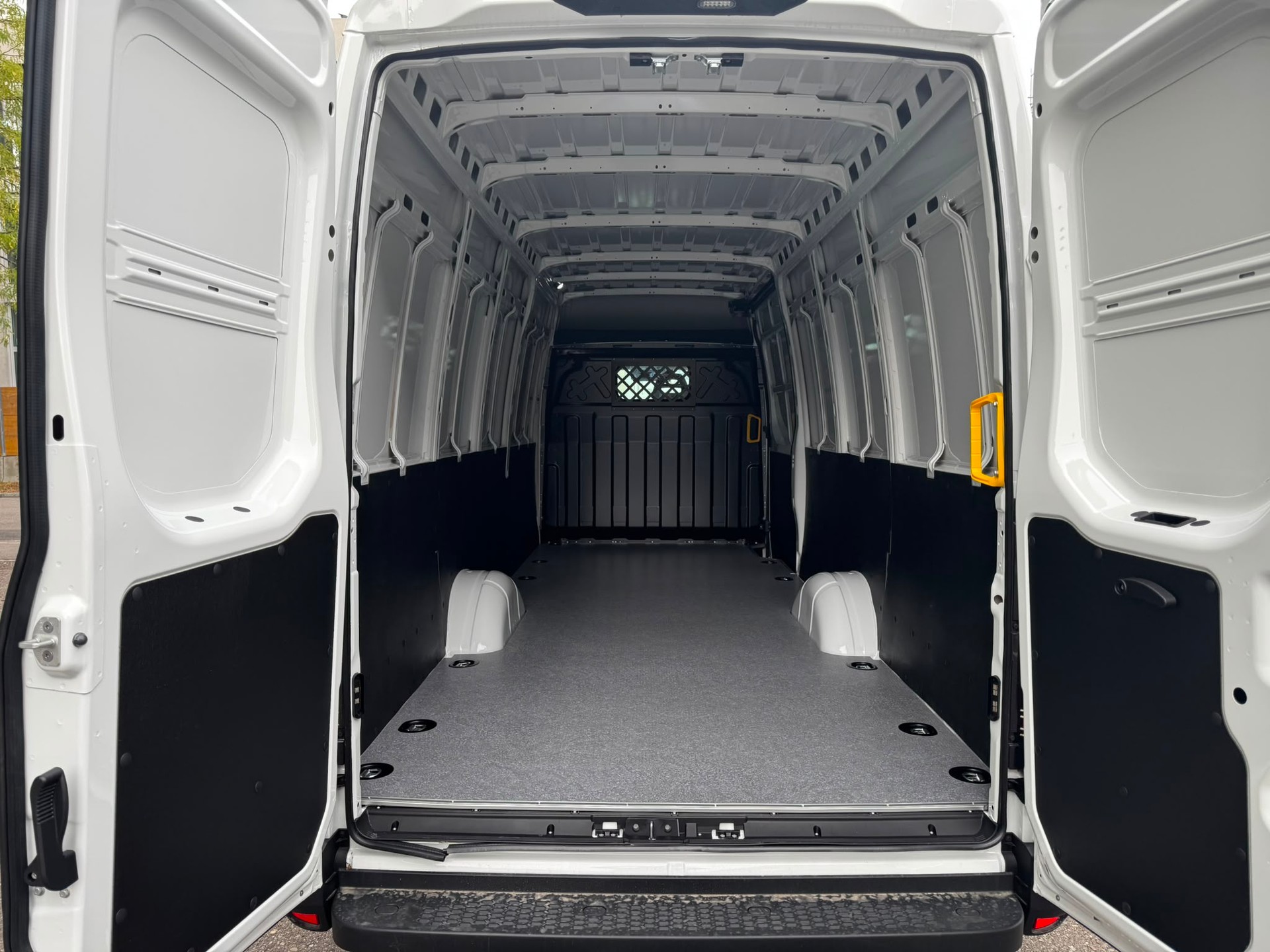 IVECO Daily 35S16BA8 V-image-4