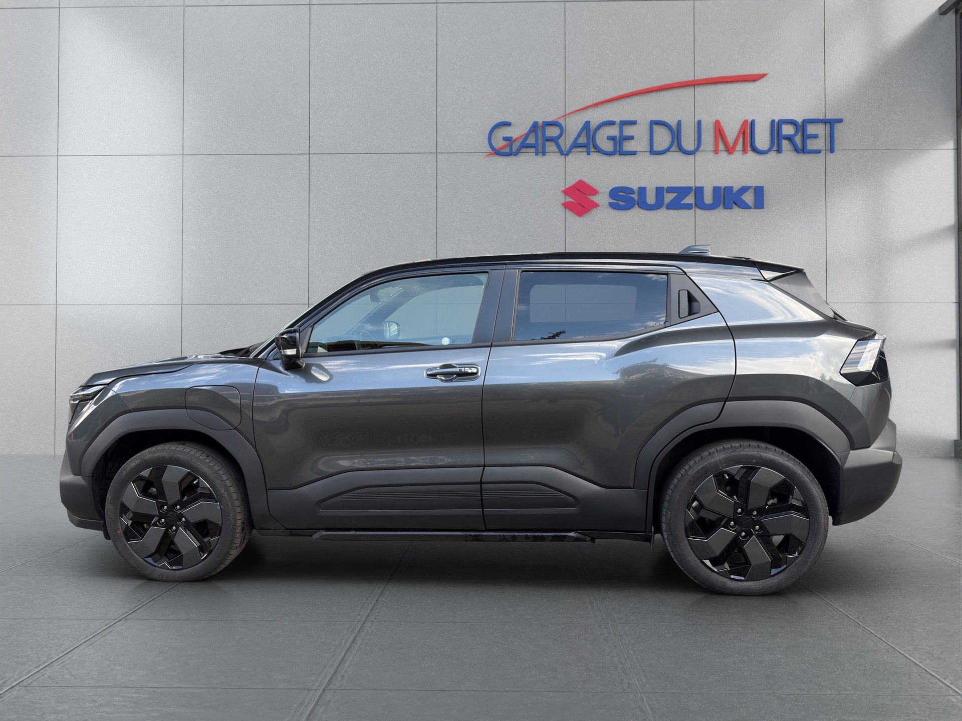 SUZUKI e-Vitara 61kWh Top 4x4-image-1