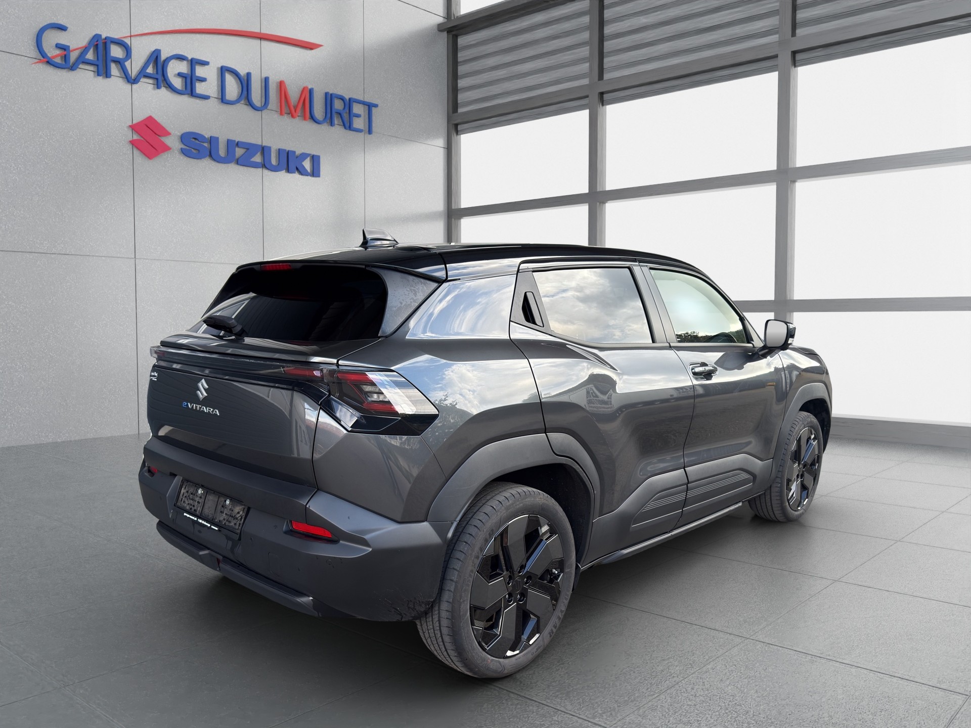 SUZUKI e-Vitara 61kWh Top 4x4-image-4