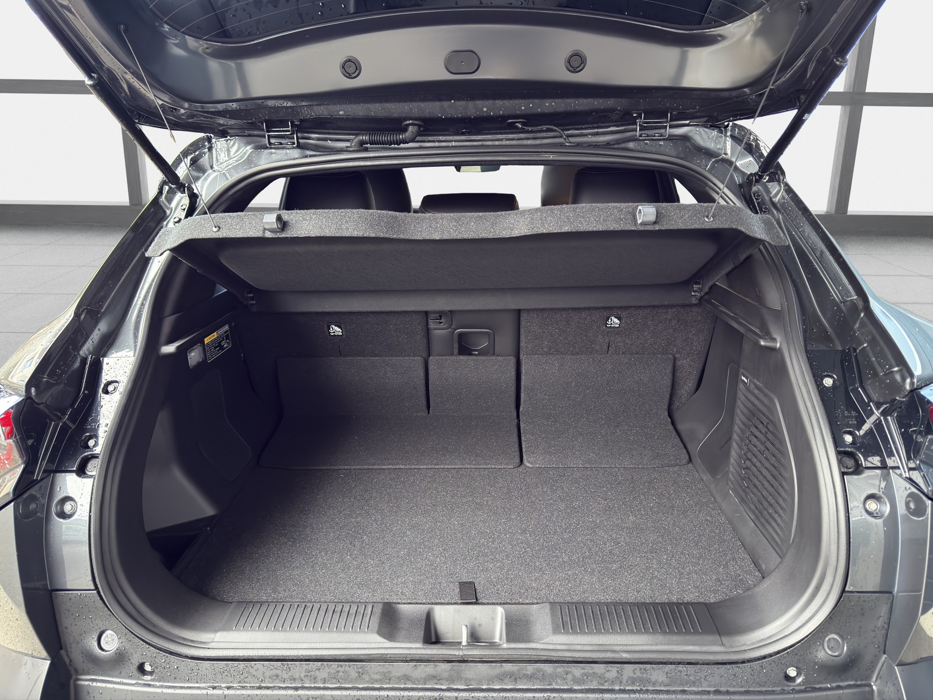 SUZUKI e-Vitara 61kWh Top 4x4-image-10