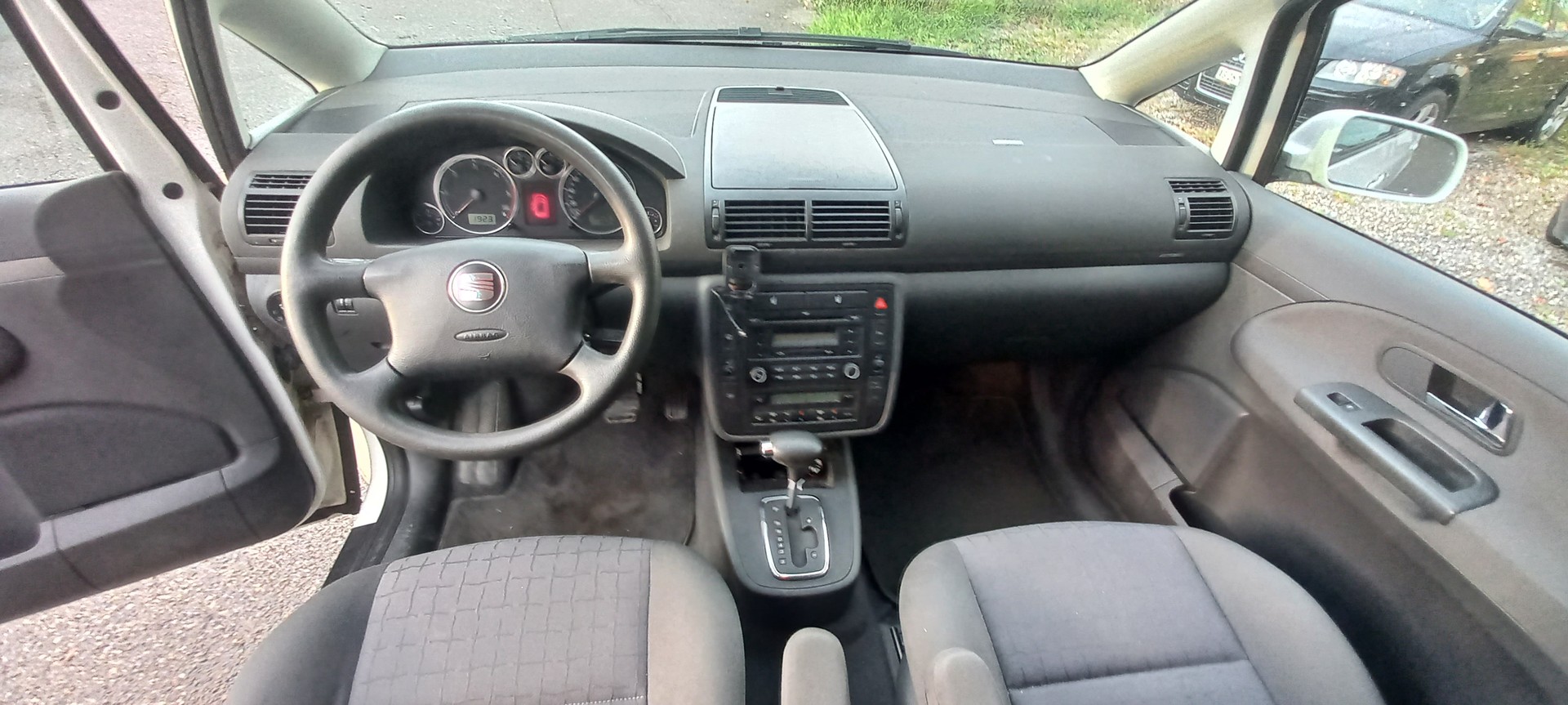 SEAT Alhambra 1.9 TDI Stylance Tiptronic-image-9