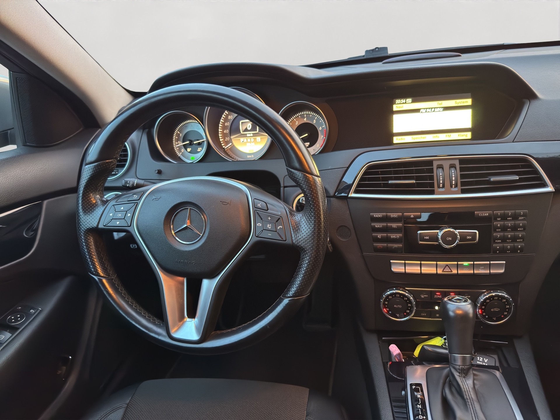 MERCEDES-BENZ C 180 Coupé MyStar 7G-Tronic-image-13