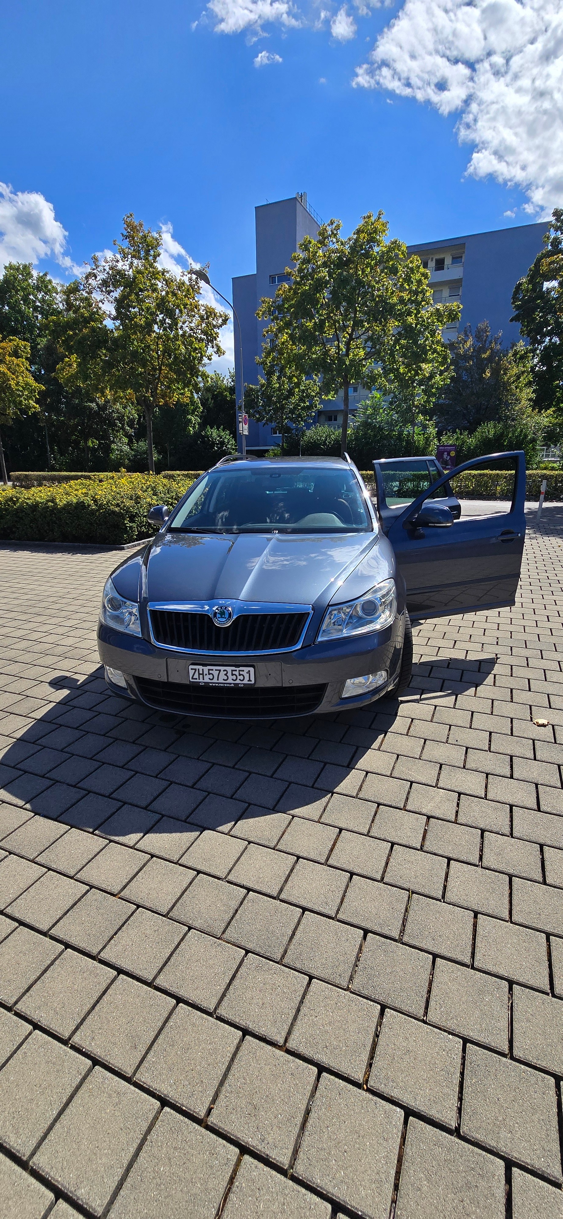 SKODA 2.0 TDI Elegance 4x4 DSG-image-1