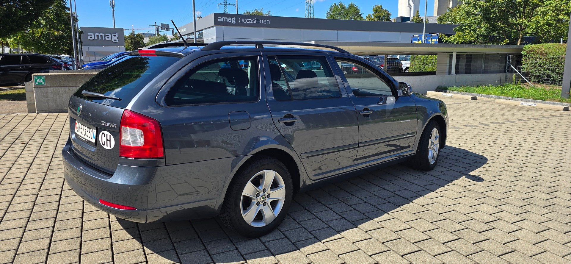 SKODA 2.0 TDI Elegance 4x4 DSG-image-3