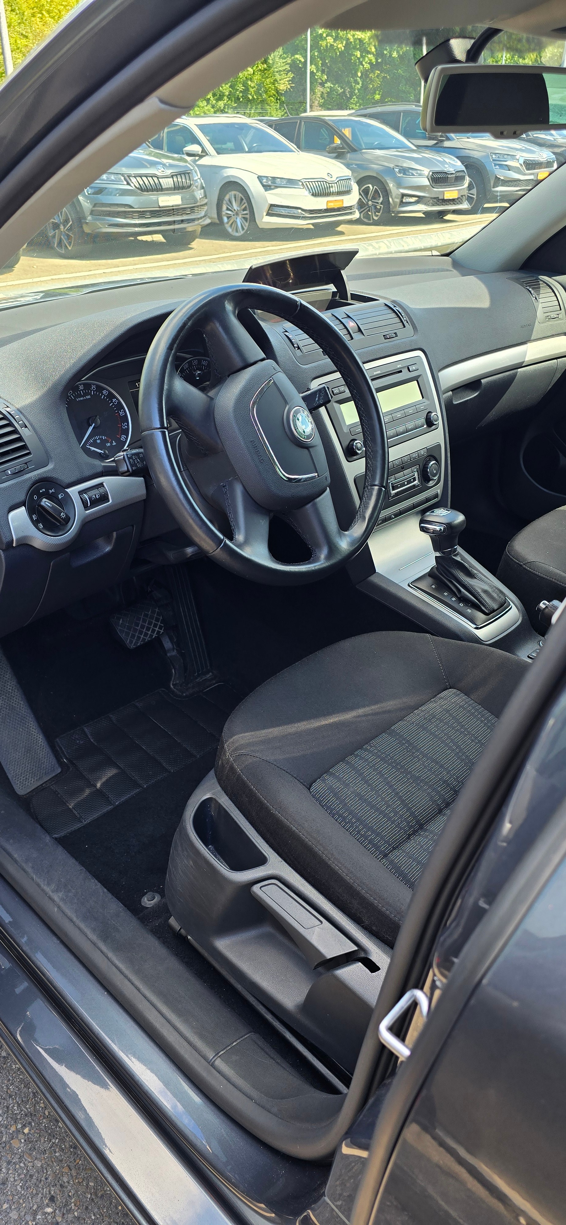 SKODA 2.0 TDI Elegance 4x4 DSG-image-7