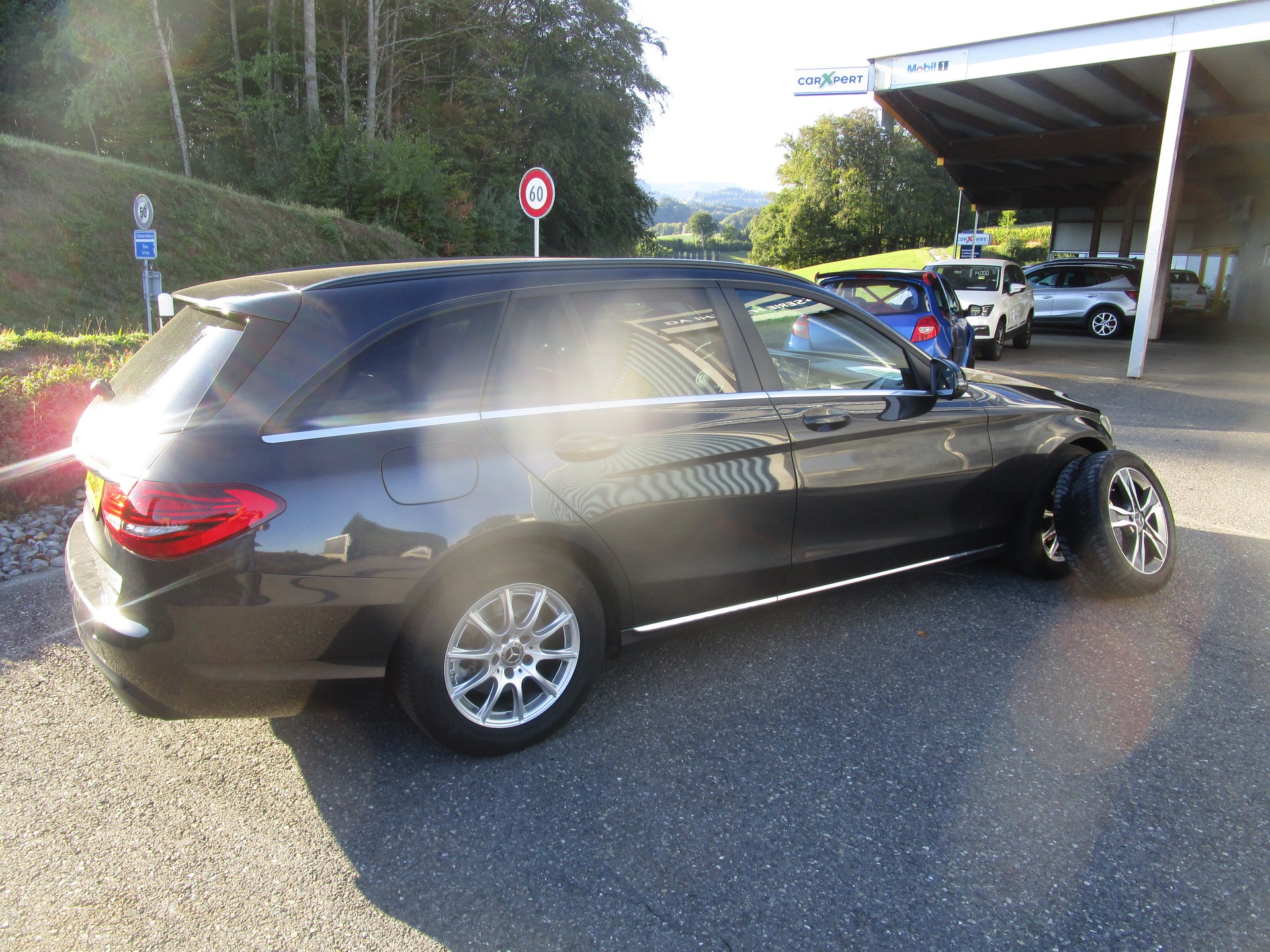 MERCEDES-BENZ C 200 BlueTEC AMG Line-image-3