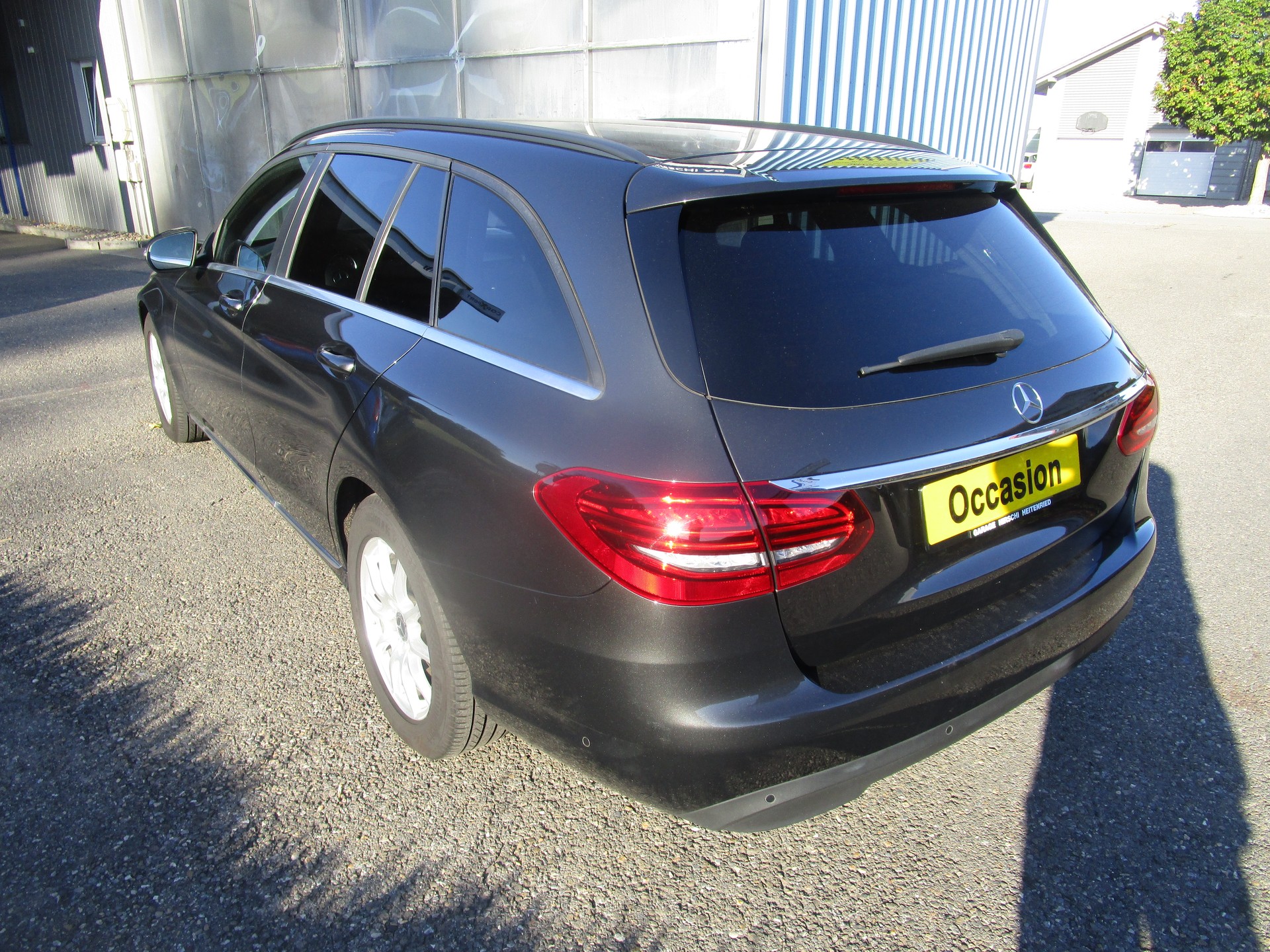 MERCEDES-BENZ C 200 BlueTEC AMG Line-image-5