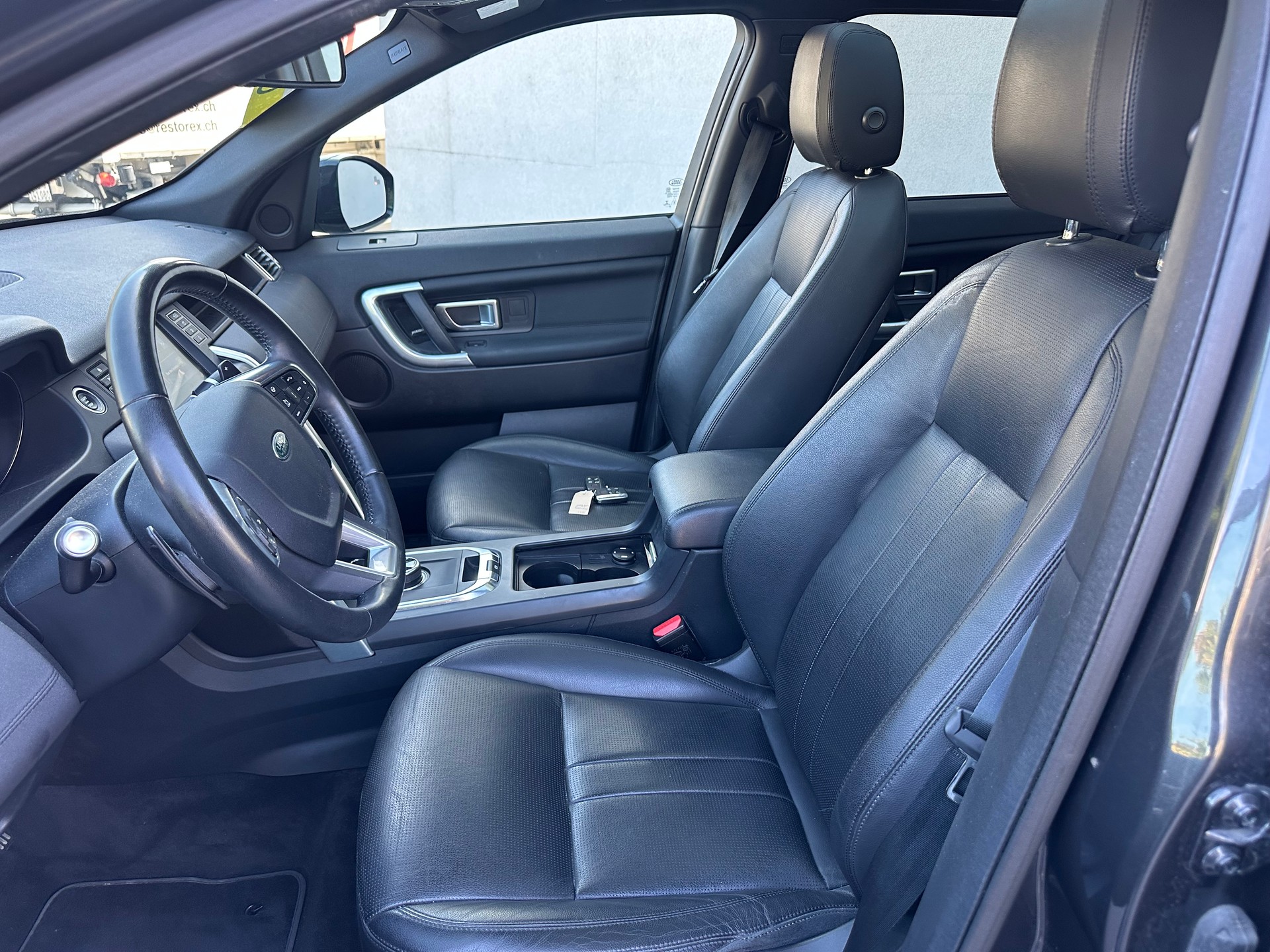LAND ROVER Discovery Sport 2.0 Si4 HSE AT9-image-5