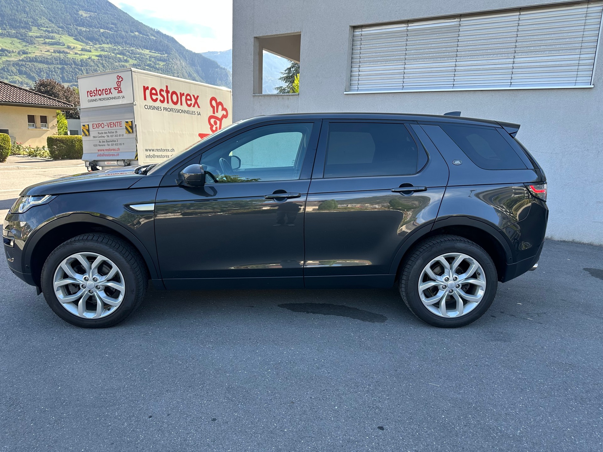 LAND ROVER Discovery Sport 2.0 Si4 HSE AT9-image-4