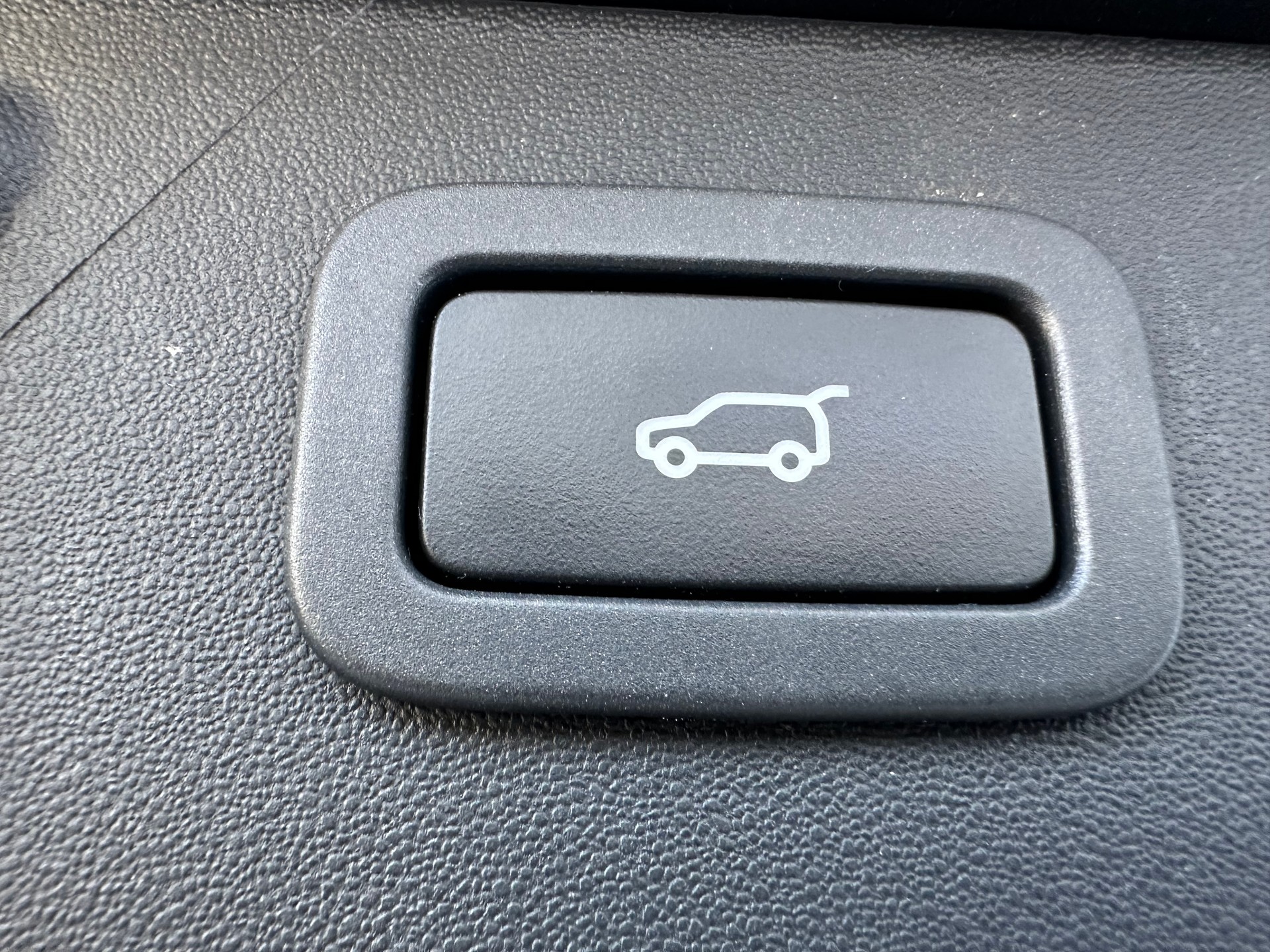 LAND ROVER Discovery Sport 2.0 Si4 HSE AT9-image-9