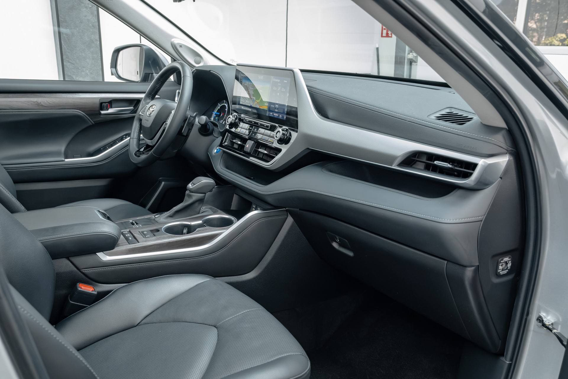 TOYOTA Highlander 2.5 HSD Premium e-CVT-image-8