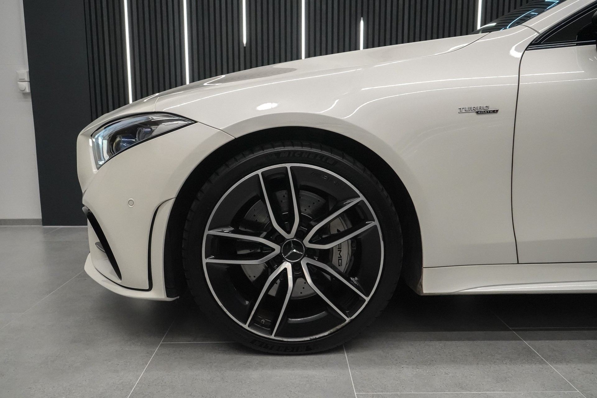 MERCEDES-BENZ CLS 53 AMG 4 Matic+ Edition1-image-7
