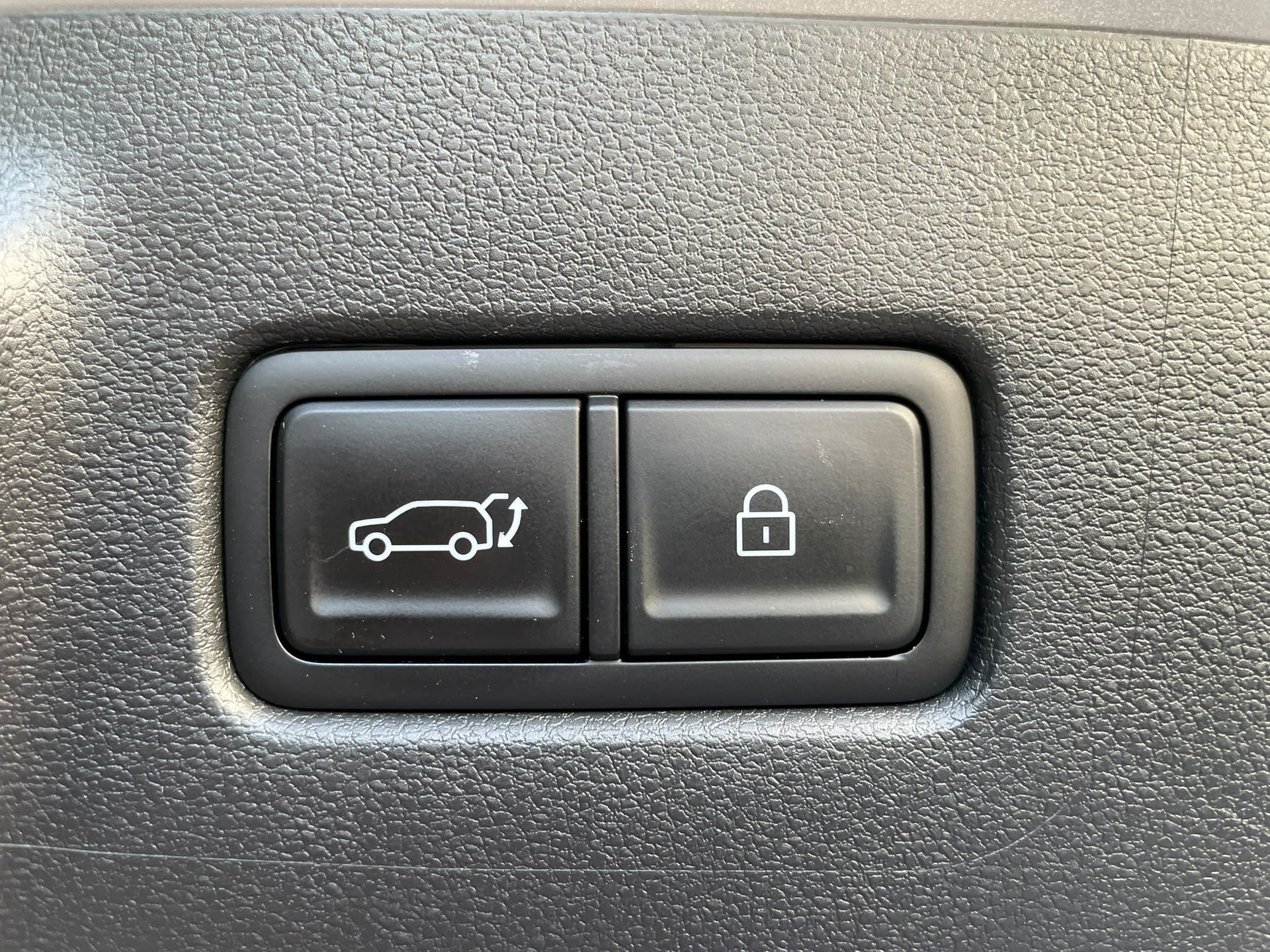 HYUNDAI Santa Fe 1.6 T-GDi PHEV Teuerste Version Vertex 4WD Automatic 7-Sitzer mit Werksgarantie-image-15