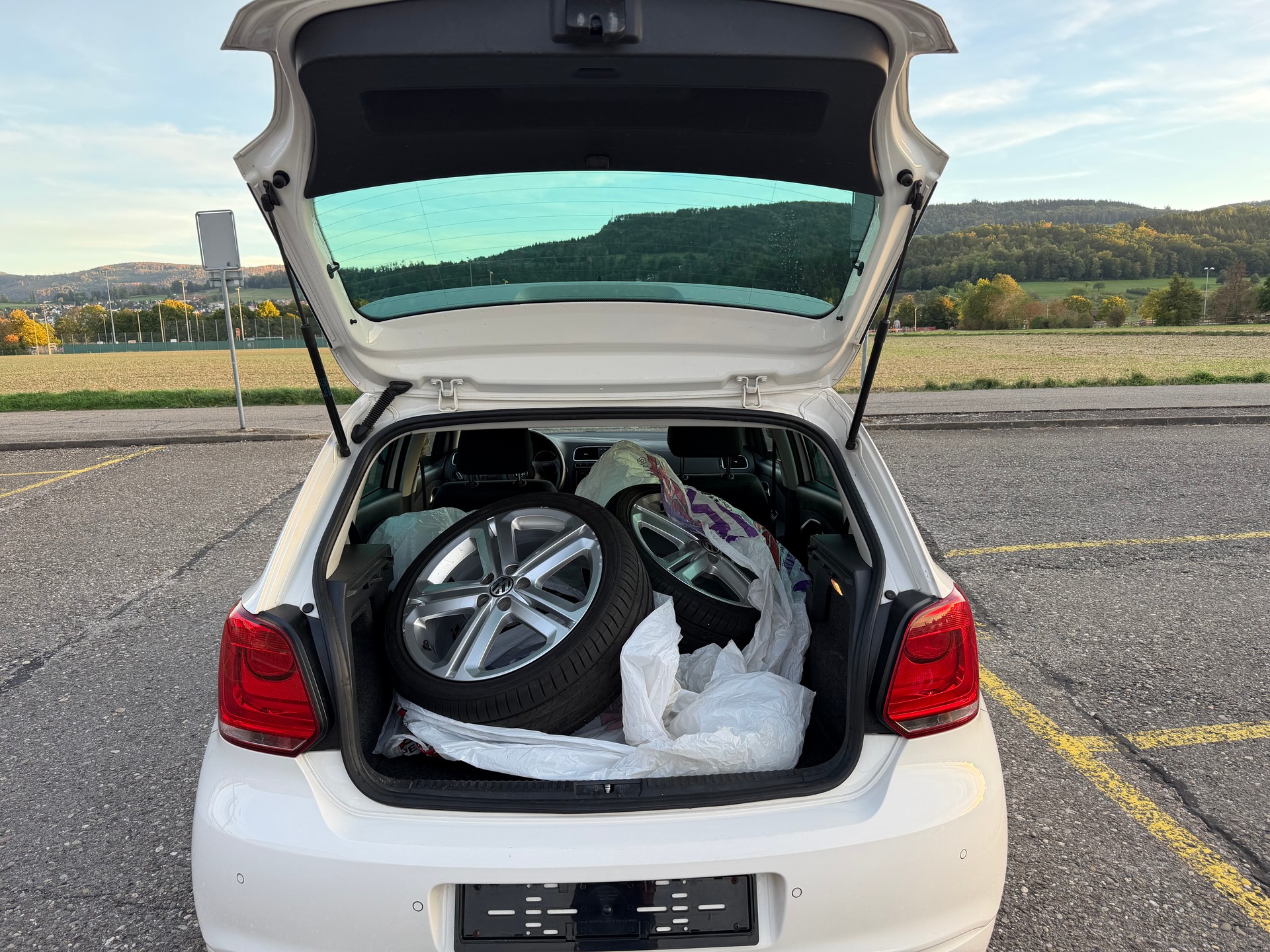 VW Polo 1.2 TSI R-Line Design-image-6