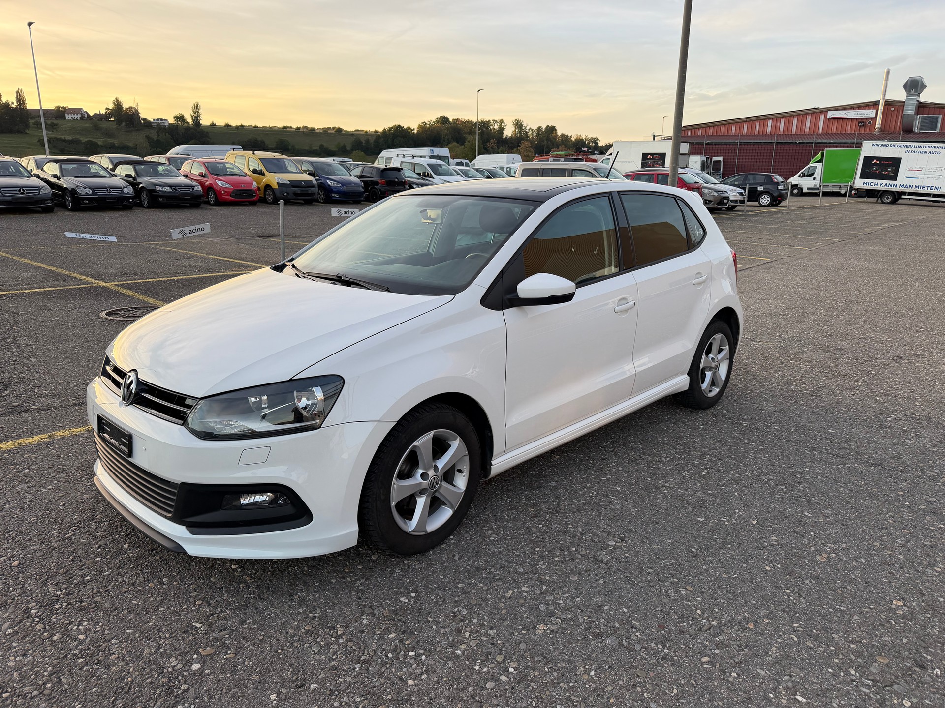 VW Polo 1.2 TSI R-Line Design-image-1