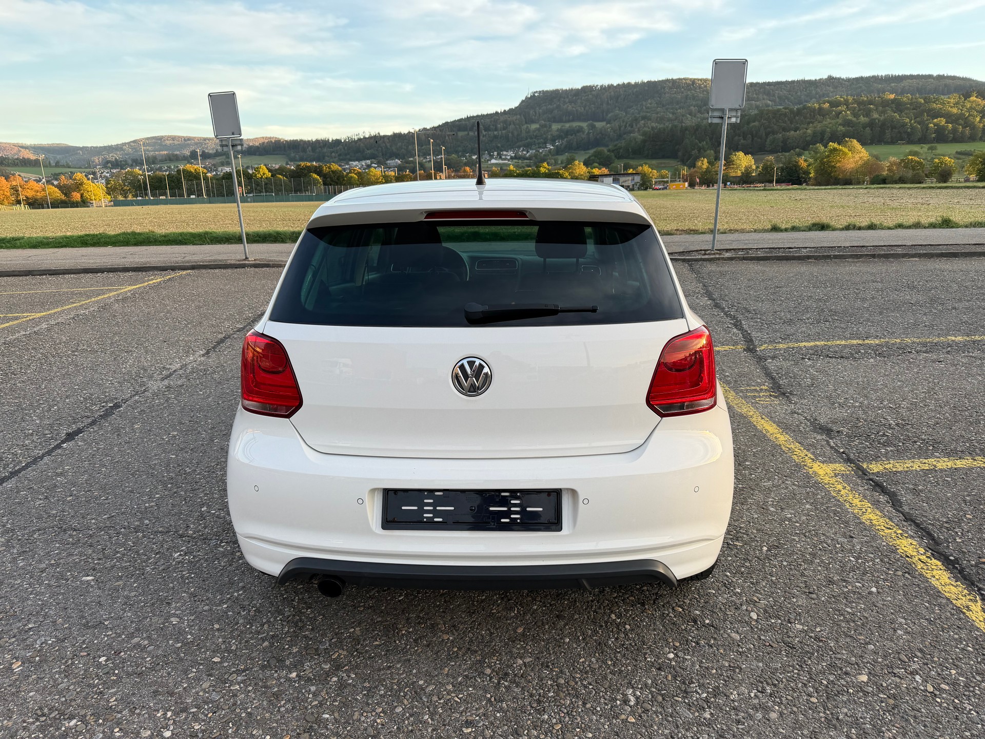 VW Polo 1.2 TSI R-Line Design-image-5