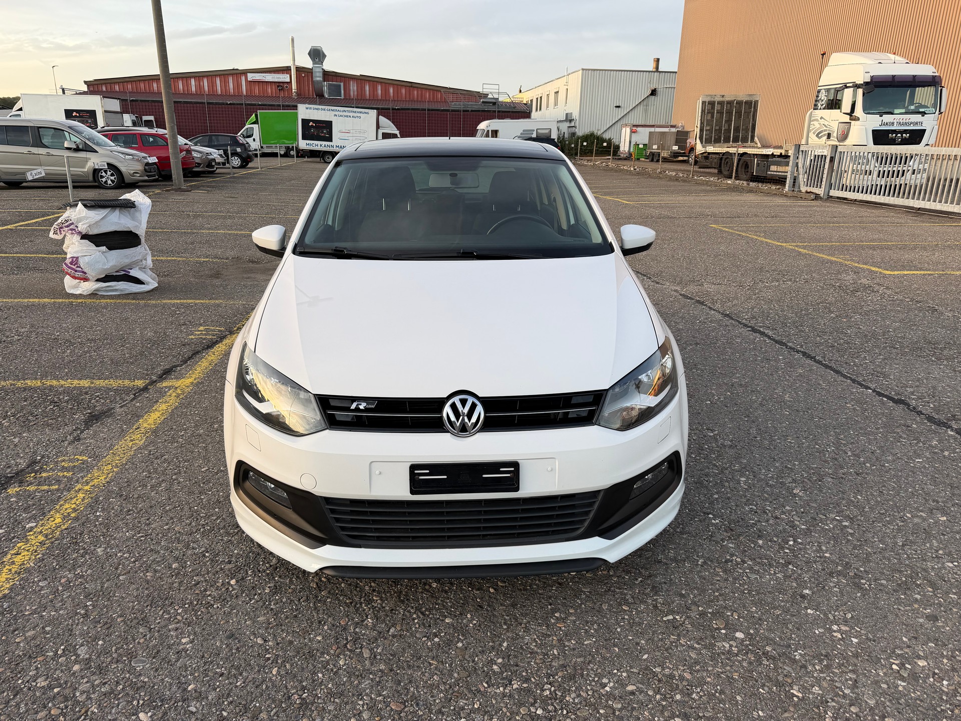 VW Polo 1.2 TSI R-Line Design-image-2