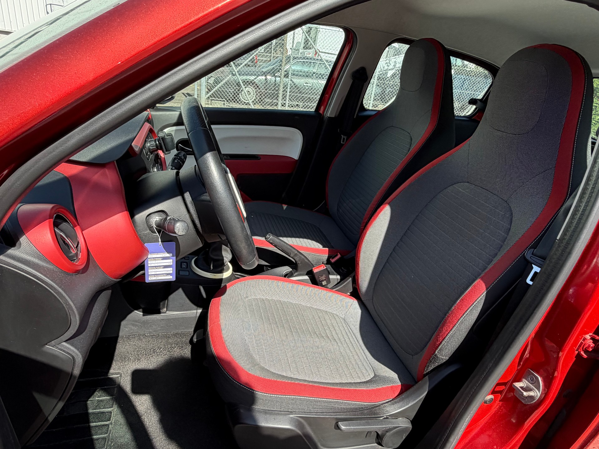 RENAULT Twingo 1.0 Life-image-6