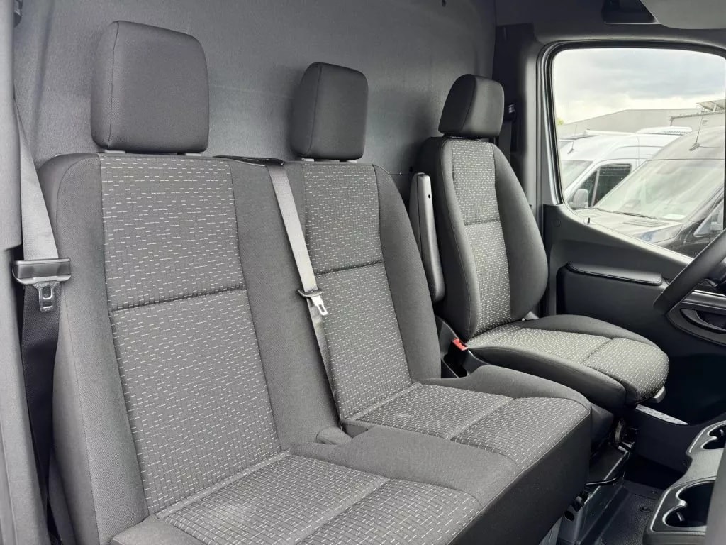 MERCEDES-BENZ Sprinter 319 CDI Lang 9G-TRONIC 4x4-image-6