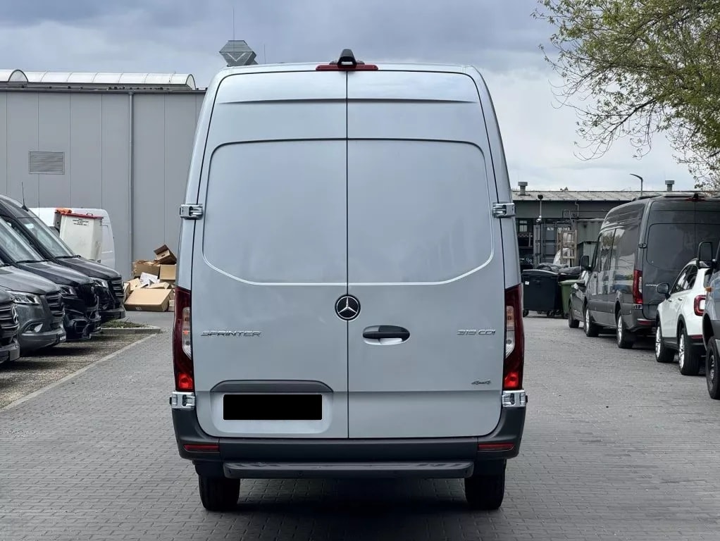 MERCEDES-BENZ Sprinter 319 CDI Lang 9G-TRONIC 4x4-image-2
