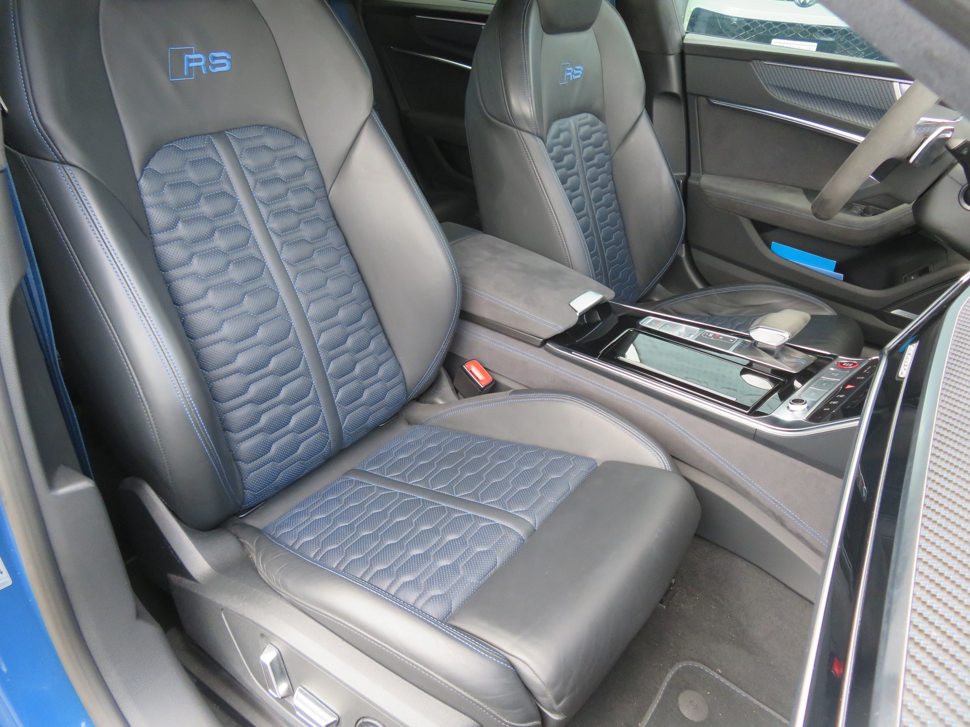 AUDI RS7 Sportback MHEV Performance-image-9