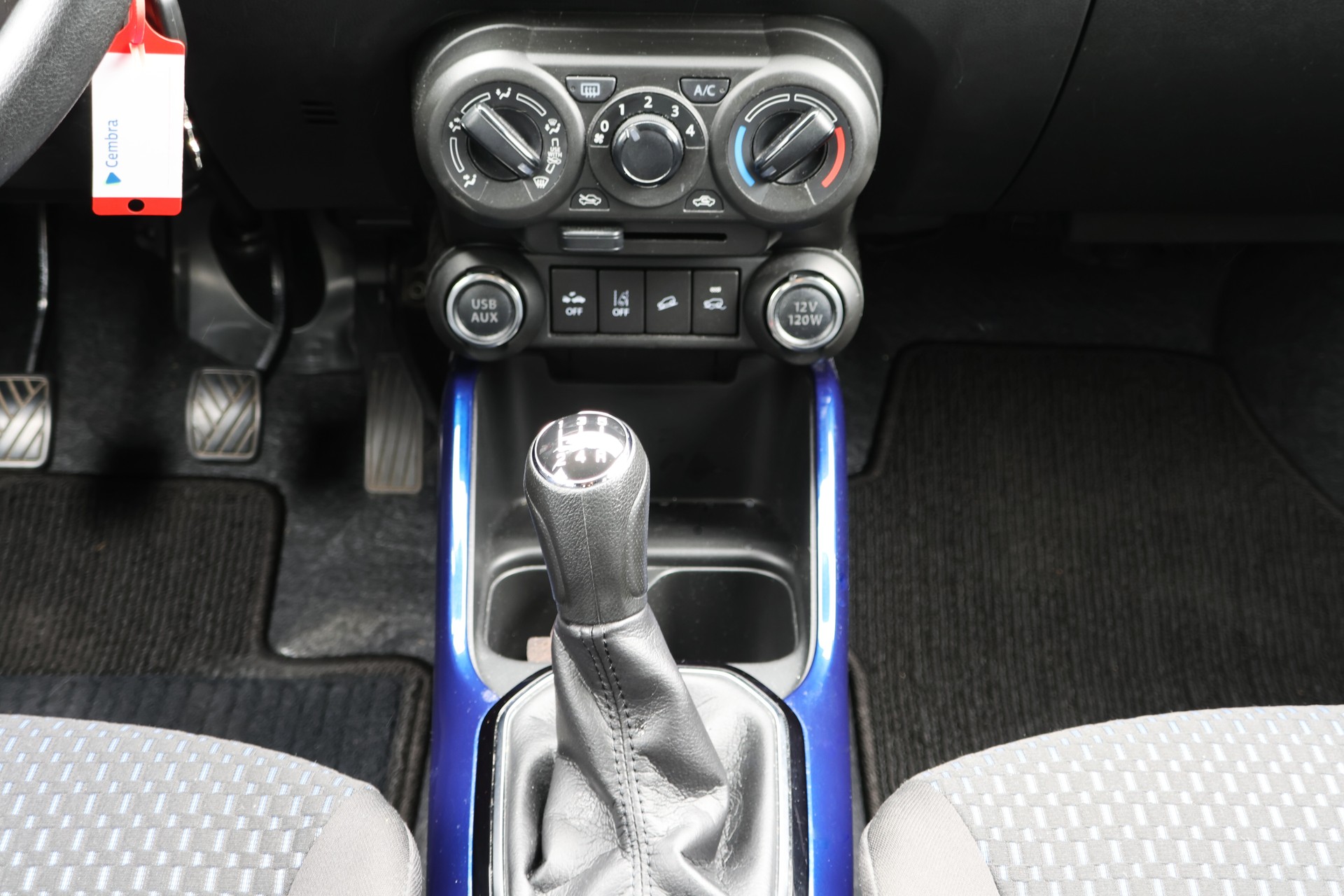 SUZUKI Ignis 1.2i Piz Sulai Hybrid 4x4-image-8