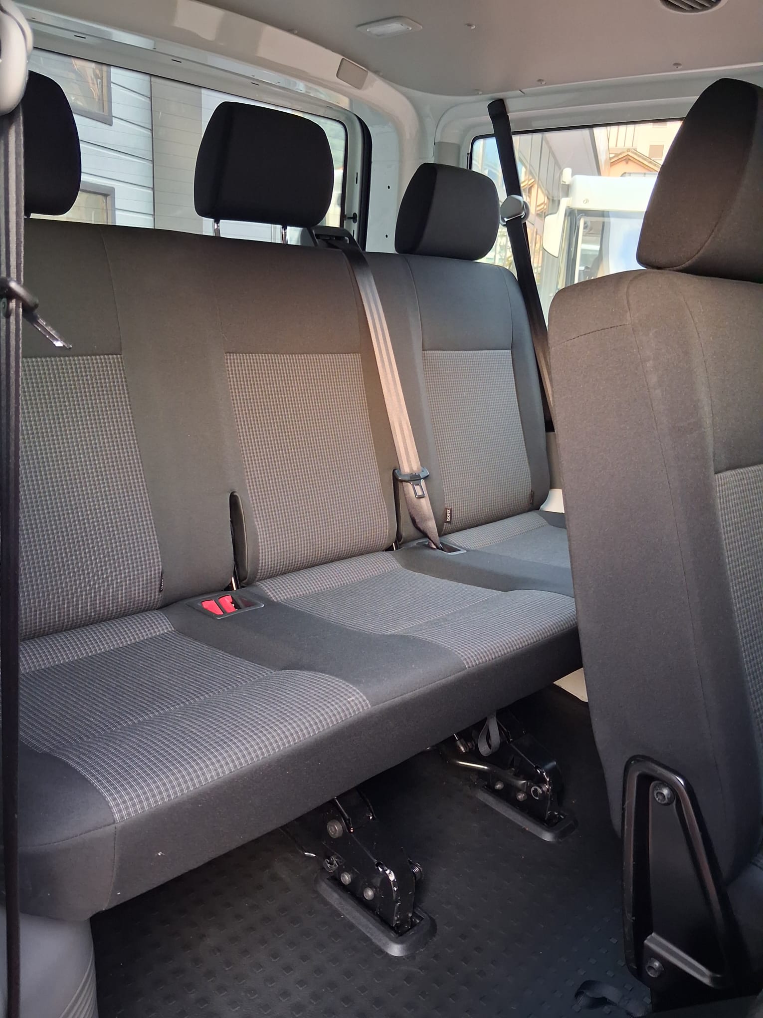 VW T6.1 2.0 TDI 9 posti-image-11