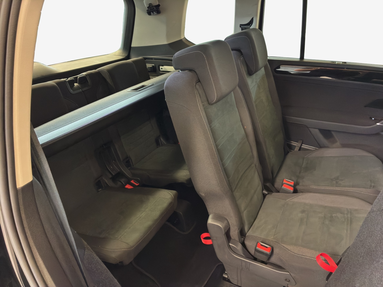VW Touran 1.5 TSI EVO Highline DSG-image-14